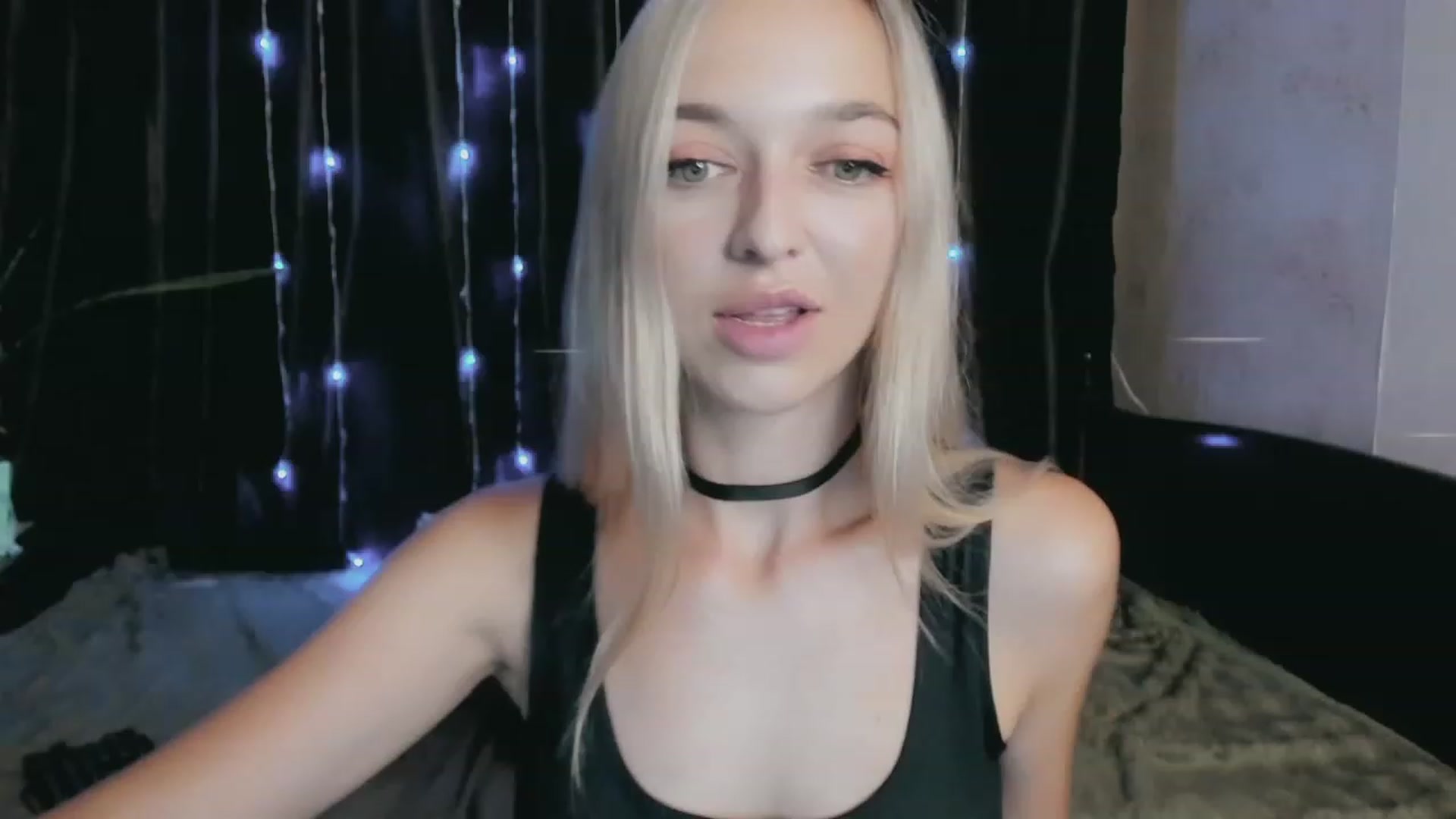 Gallery image thumbnail from Ambri_Lili's myfreecams stream on, 07/28/2023, 15:27 image 17 of 20