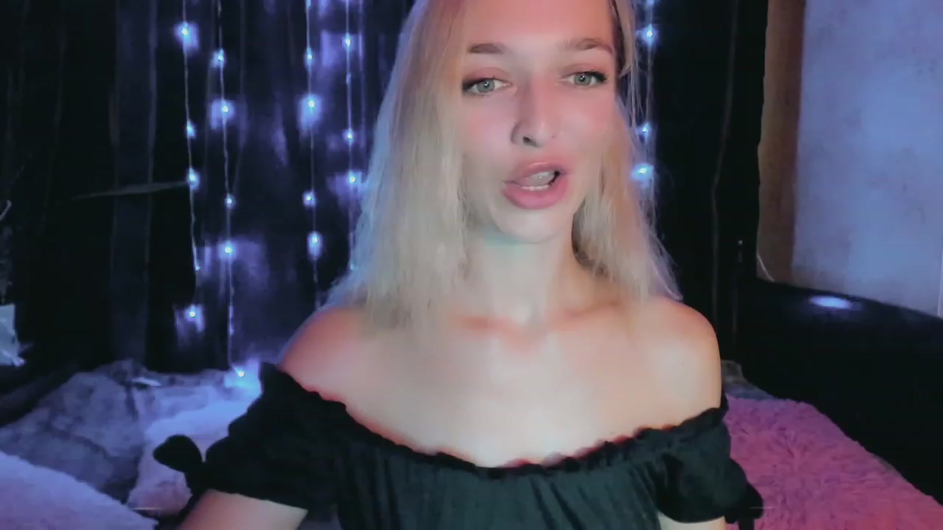 Gallery image thumbnail from Ambri_Lili's myfreecams stream on, 07/29/2023, 14:28 image 11 of 20