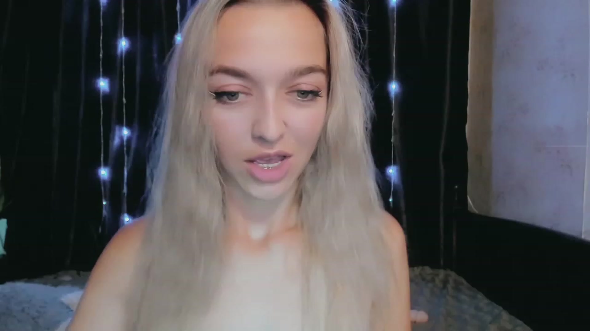 Gallery image thumbnail from Ambri_Lili's myfreecams stream on, 07/30/2023, 05:00 image 15 of 20