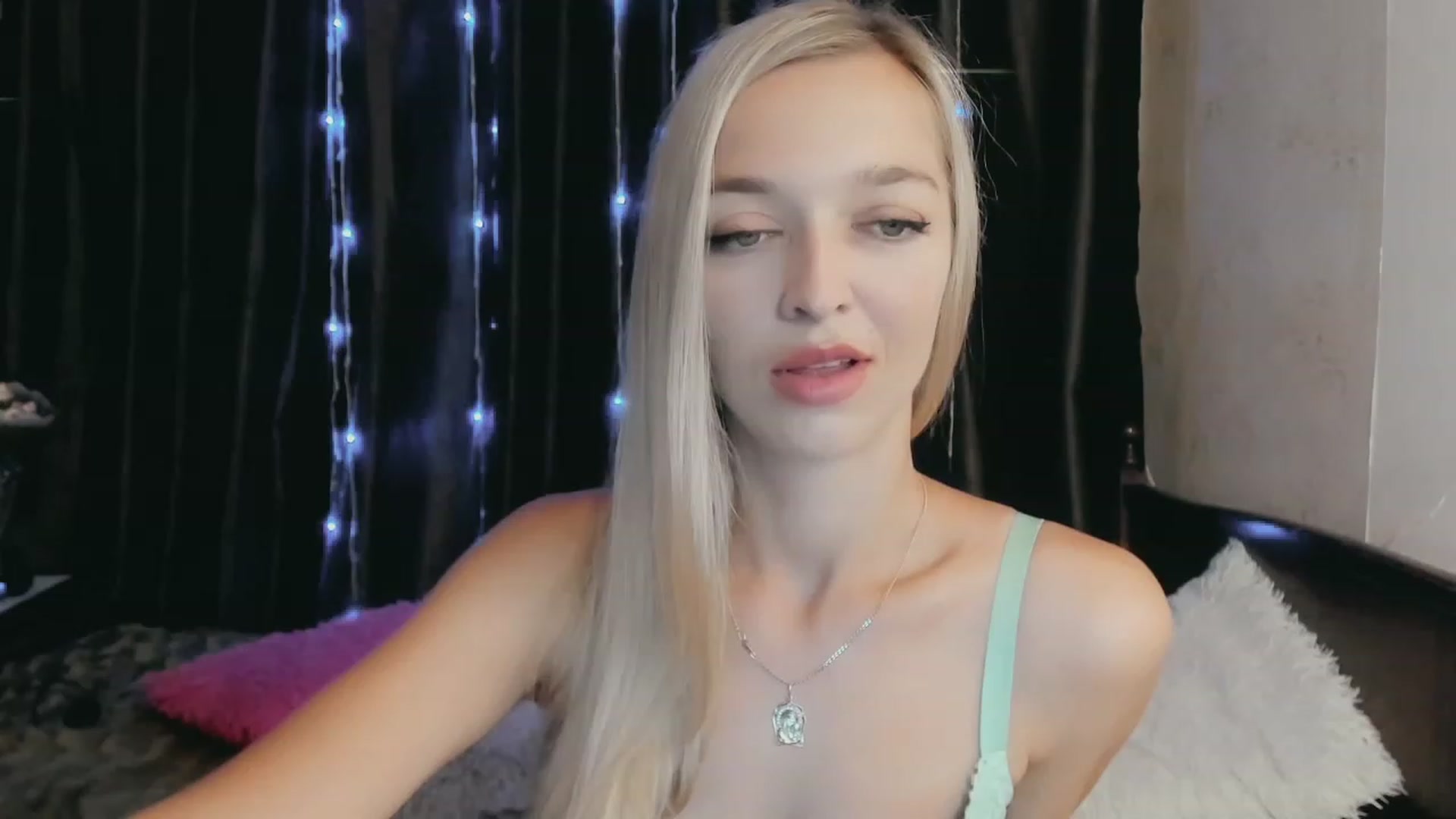 Gallery image thumbnail from Ambri_Lili's myfreecams stream on, 08/07/2023, 05:05 image 13 of 20