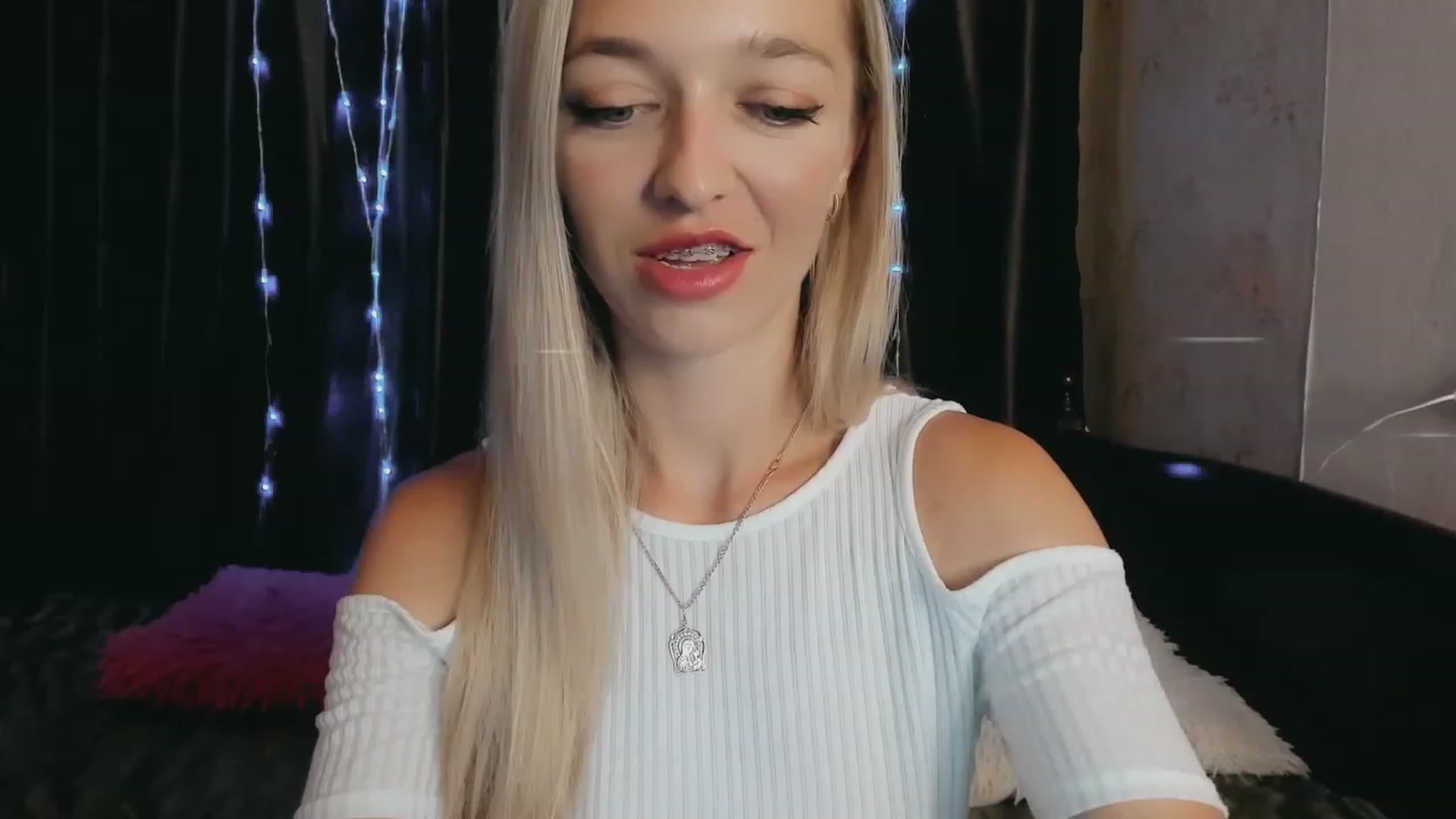 Gallery image thumbnail from Ambri_Lili's myfreecams stream on, 08/07/2023, 14:04 image 19 of 20