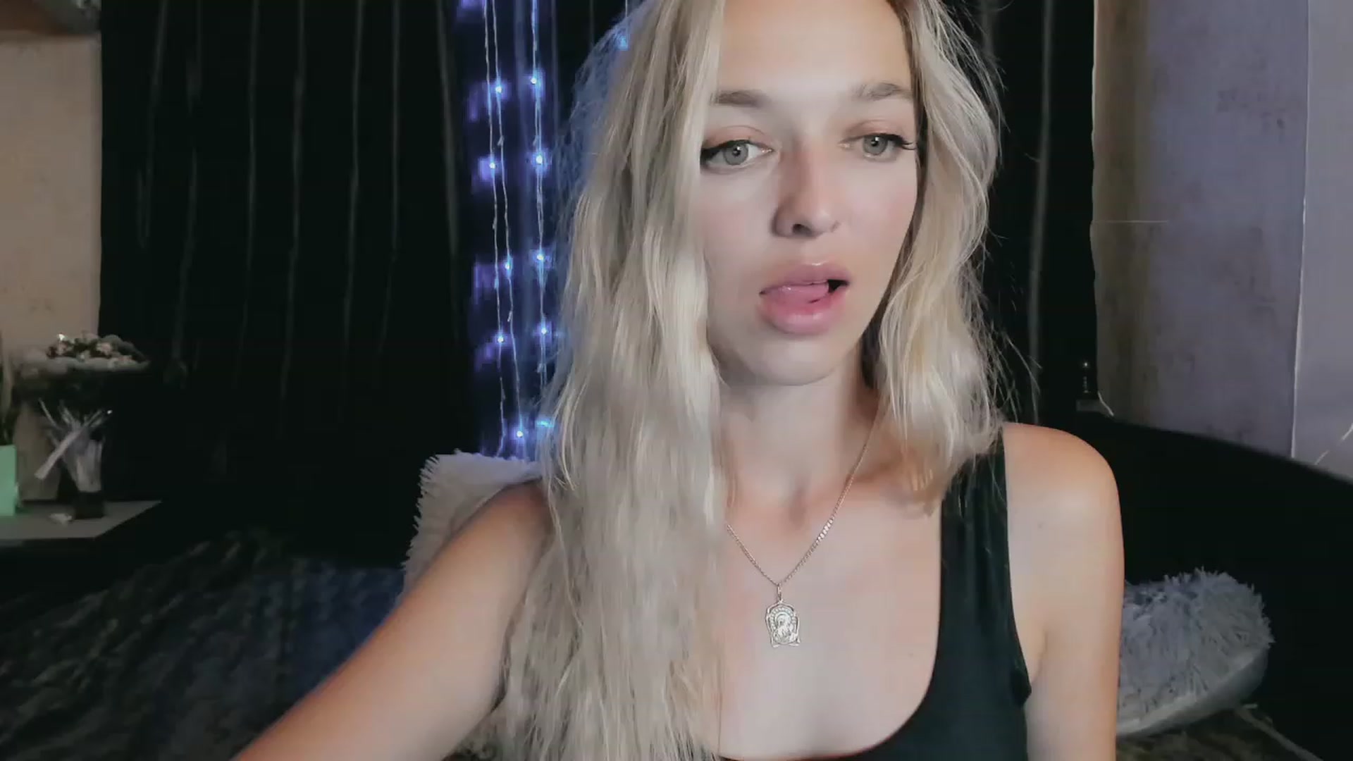 Gallery image thumbnail from Ambri_Lili's myfreecams stream on, 08/09/2023, 15:03 image 17 of 20