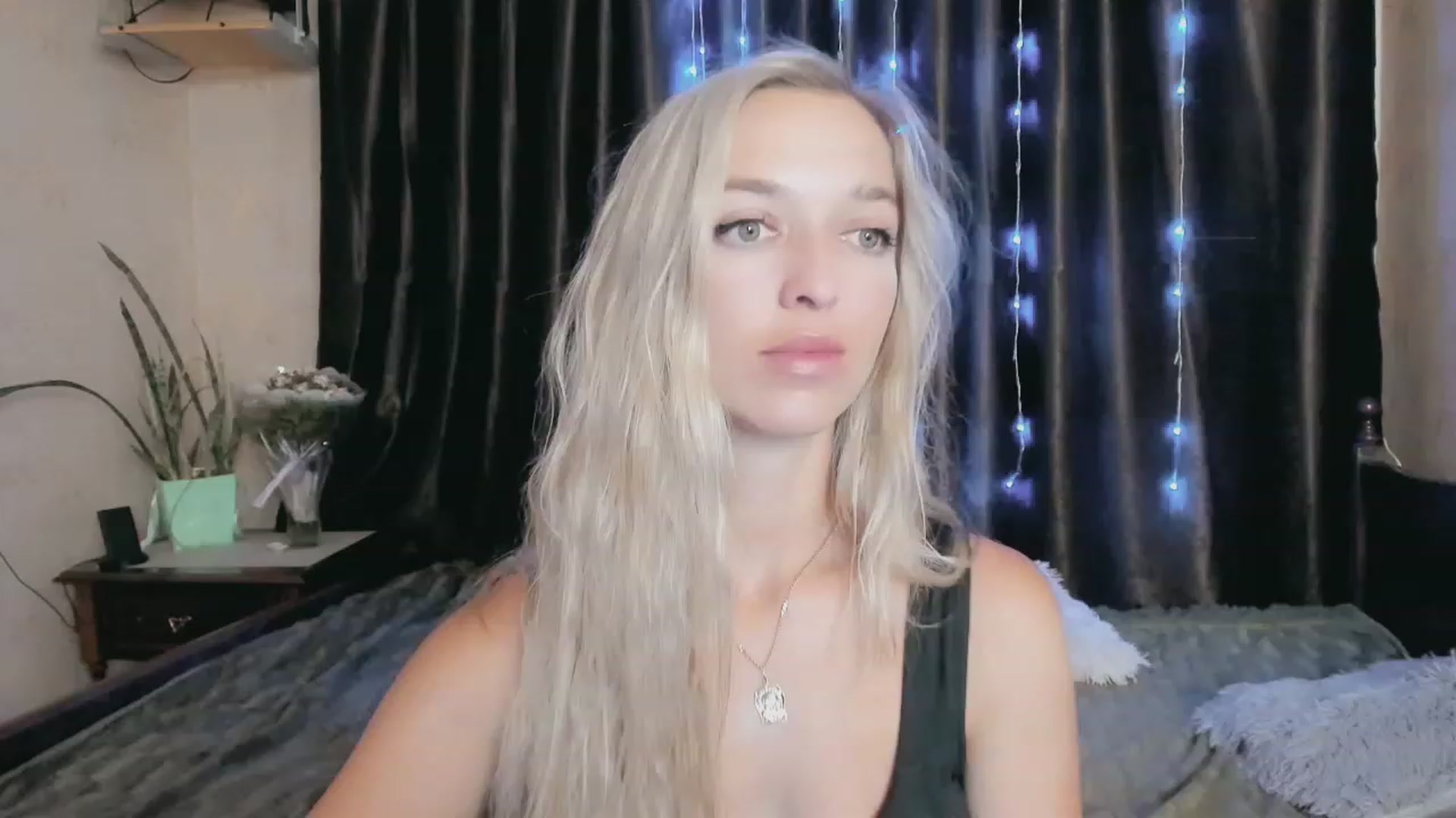 Gallery image thumbnail from Ambri_Lili's myfreecams stream on, 08/09/2023, 15:03 image 5 of 20