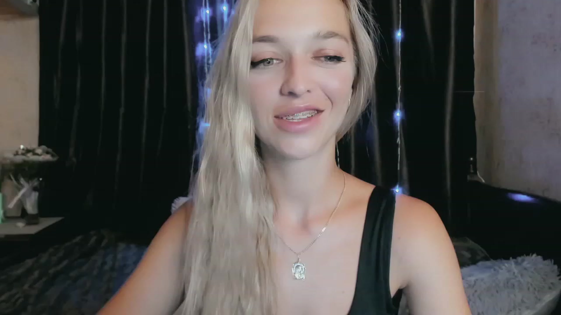 Gallery image thumbnail from Ambri_Lili's myfreecams stream on, 08/09/2023, 15:03 image 11 of 20