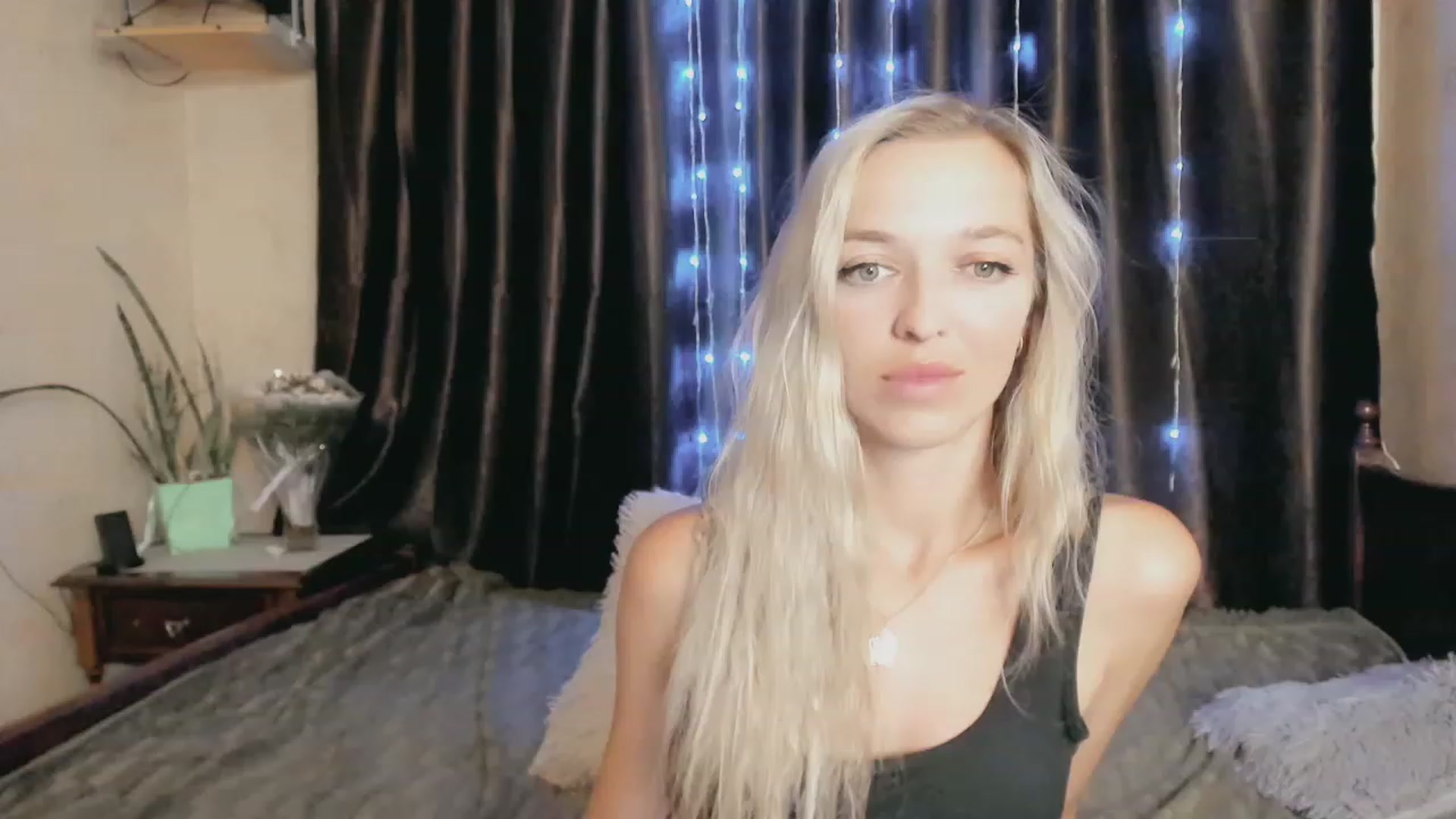 Gallery image thumbnail from Ambri_Lili's myfreecams stream on, 08/09/2023, 15:03 image 4 of 20