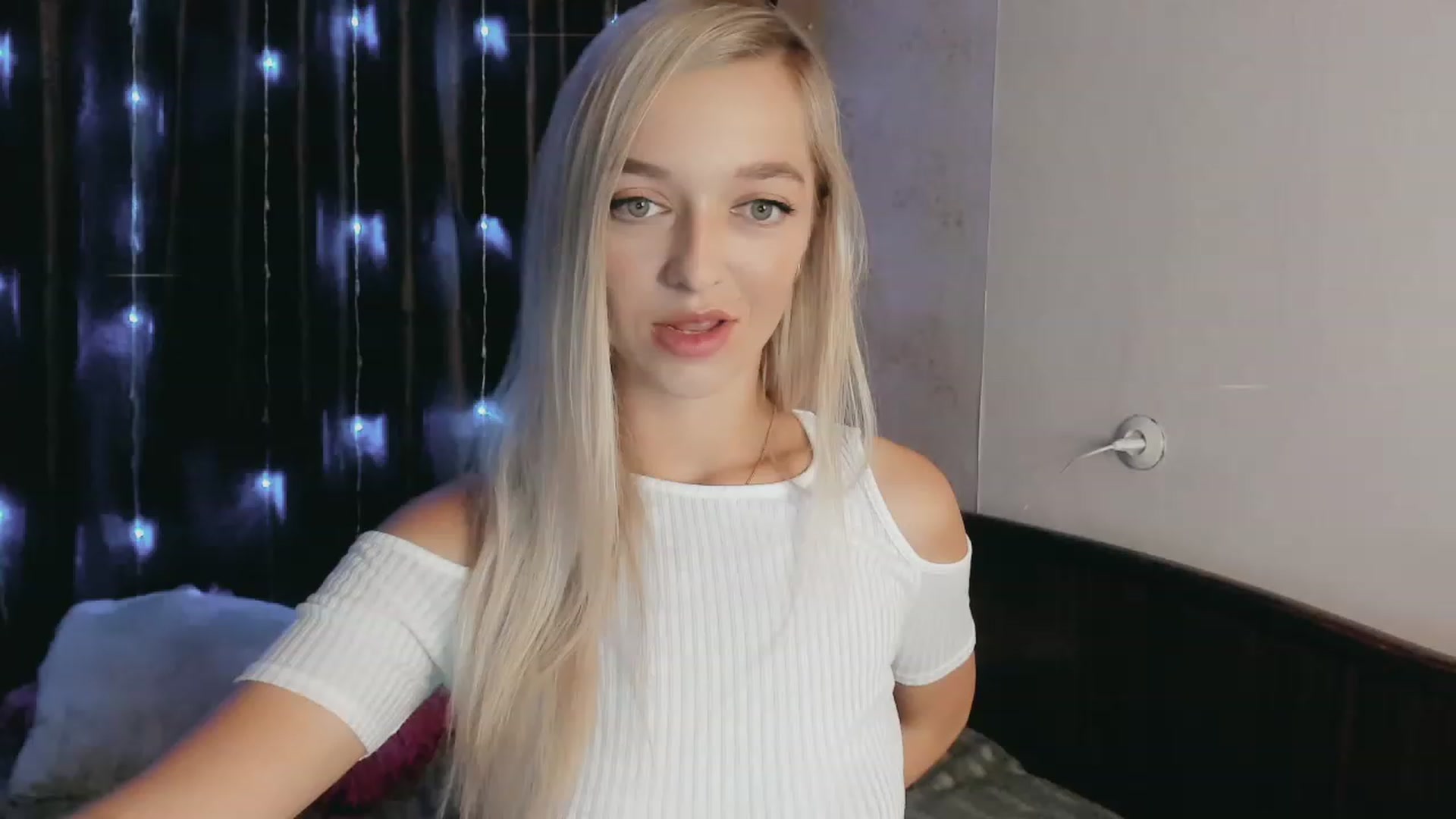 Gallery image thumbnail from Ambri_Lili's myfreecams stream on, 08/28/2023, 03:39 image 20 of 20