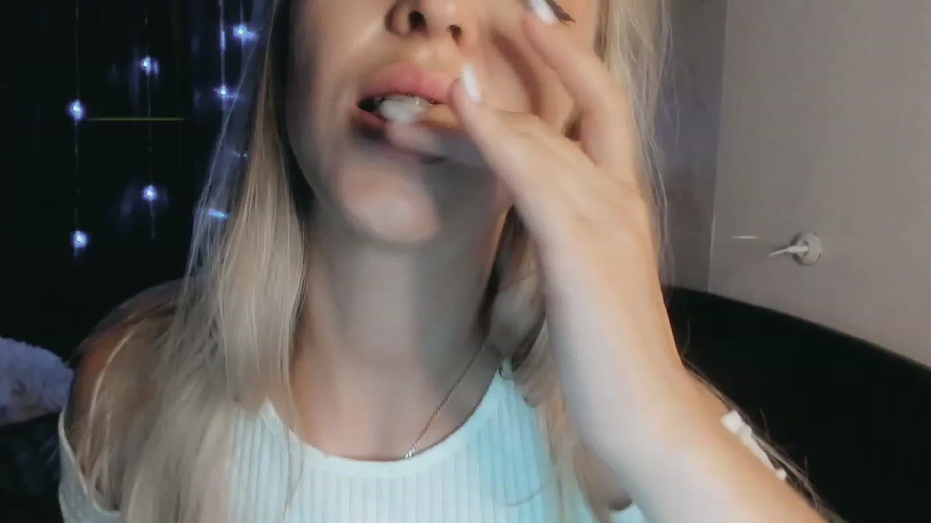 Gallery image thumbnail from Ambri_Lili's myfreecams stream on, 08/28/2023, 05:11 image 20 of 20