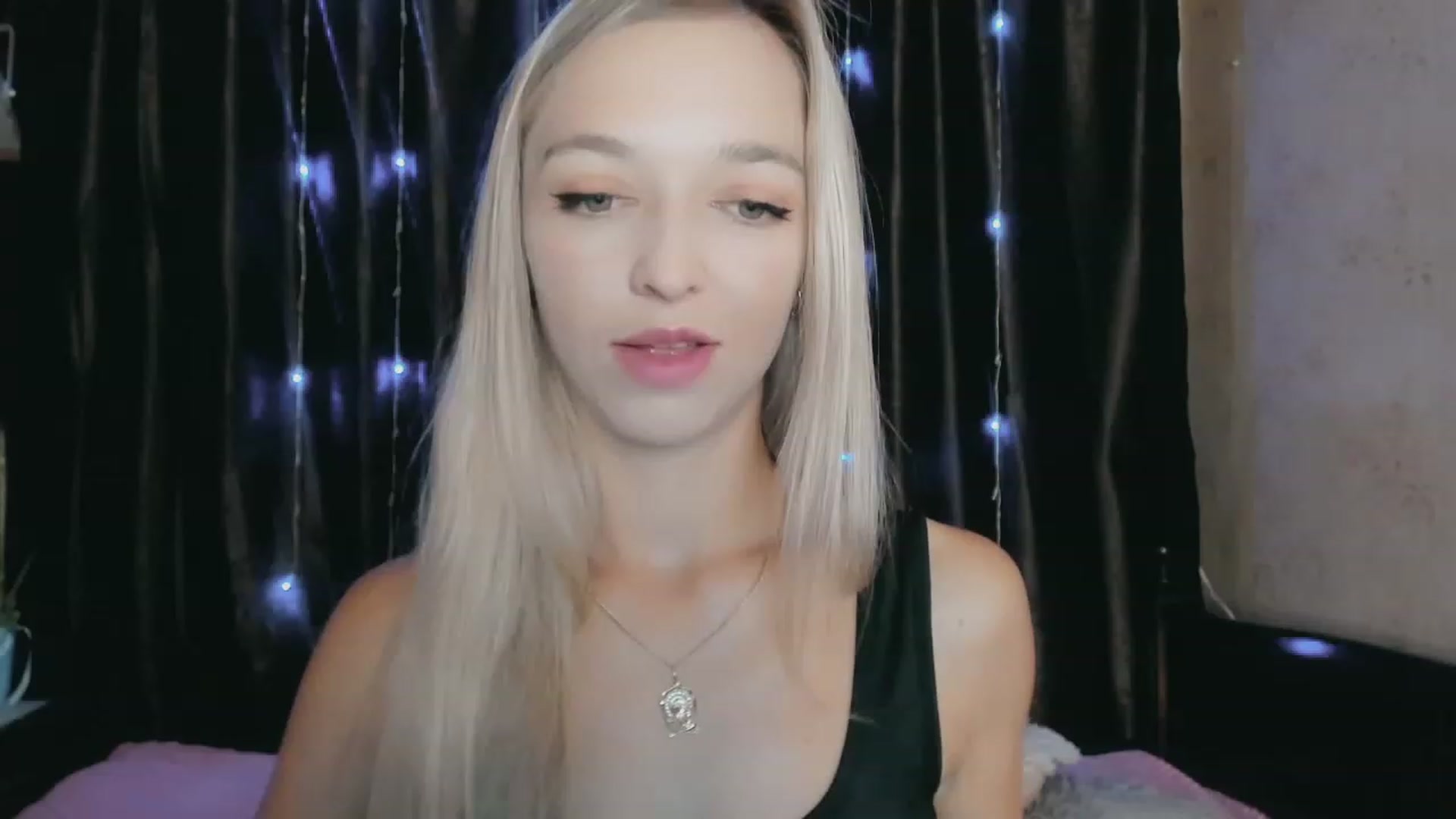 Gallery image thumbnail from Ambri_Lili's myfreecams stream on, 09/04/2023, 05:30 image 7 of 20