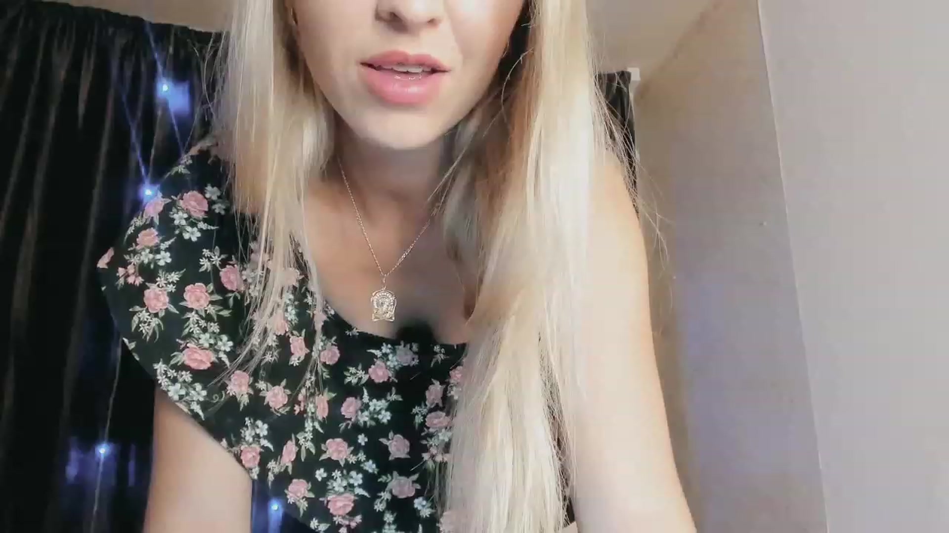 Gallery image thumbnail from Ambri_Lili's myfreecams stream on, 09/06/2023, 15:20 image 16 of 20
