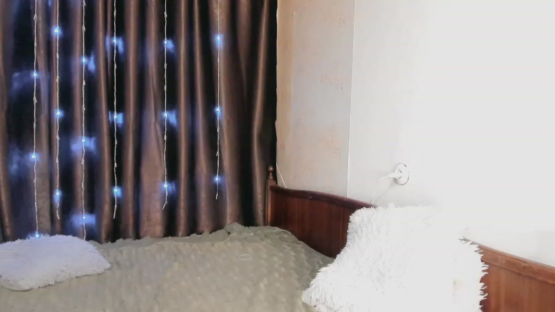 Gallery image thumbnail from Ambri_Lili's myfreecams stream on, 09/11/2023, 15:43 image 19 of 20