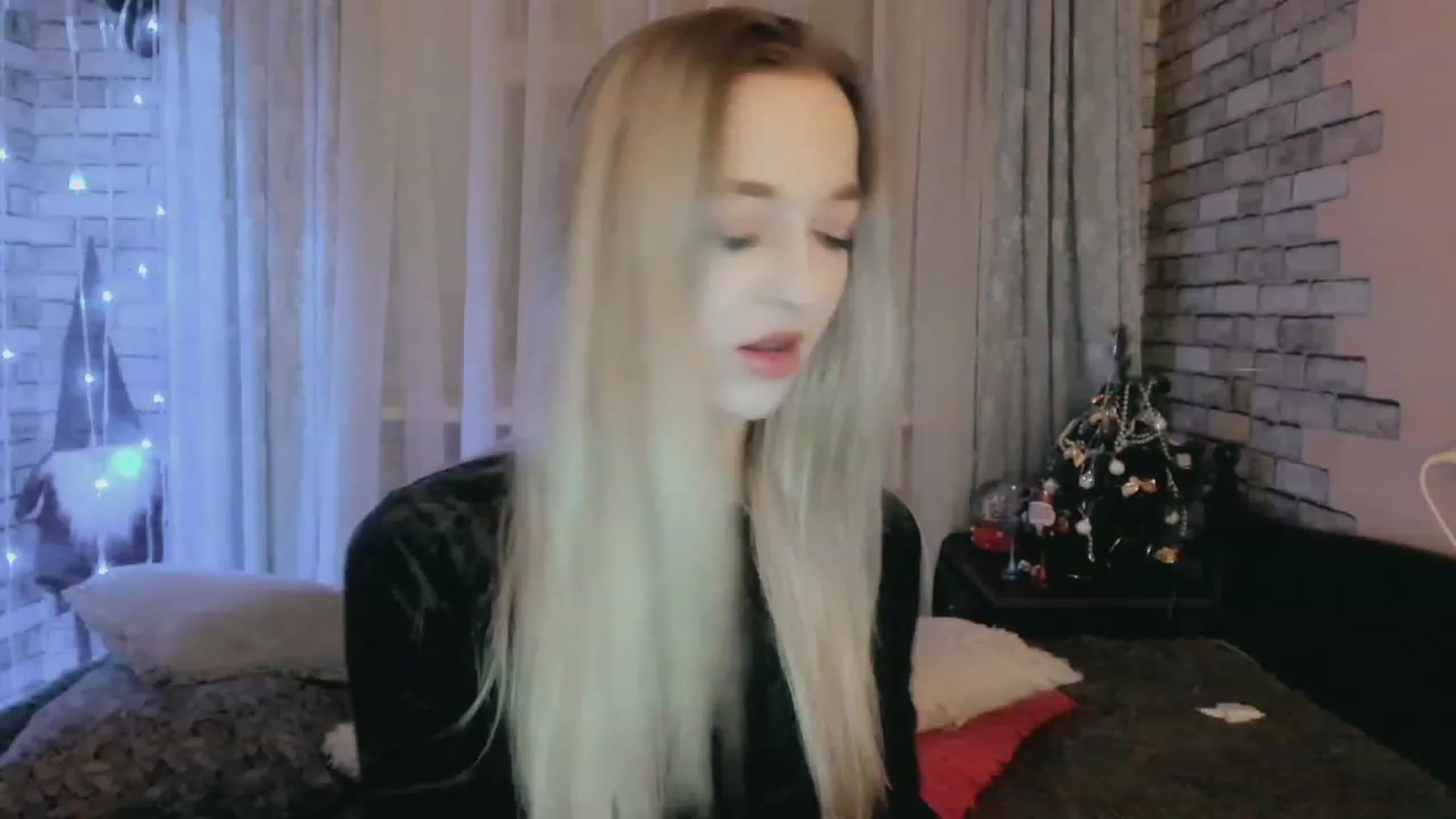 Gallery image thumbnail from Ambri_Lili's myfreecams stream on, 12/31/2023, 15:45 image 4 of 20