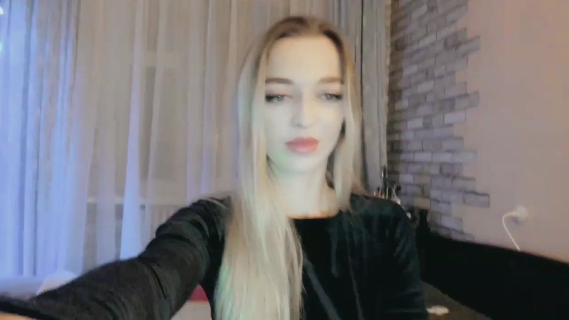 Gallery image thumbnail from Ambri_Lili's myfreecams stream on, 12/31/2023, 16:37 image 18 of 20