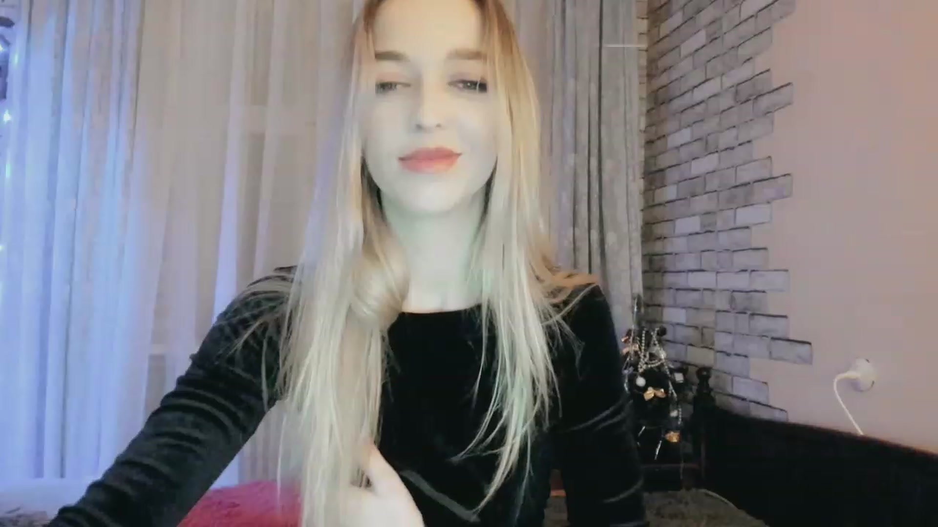 Gallery image thumbnail from Ambri_Lili's myfreecams stream on, 12/31/2023, 16:37 image 13 of 20
