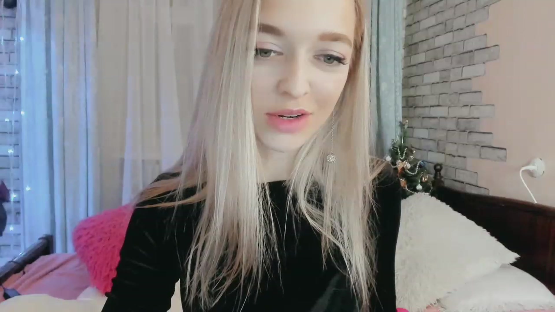 Gallery image thumbnail from Ambri_Lili's myfreecams stream on, 01/15/2024, 18:51 image 19 of 20