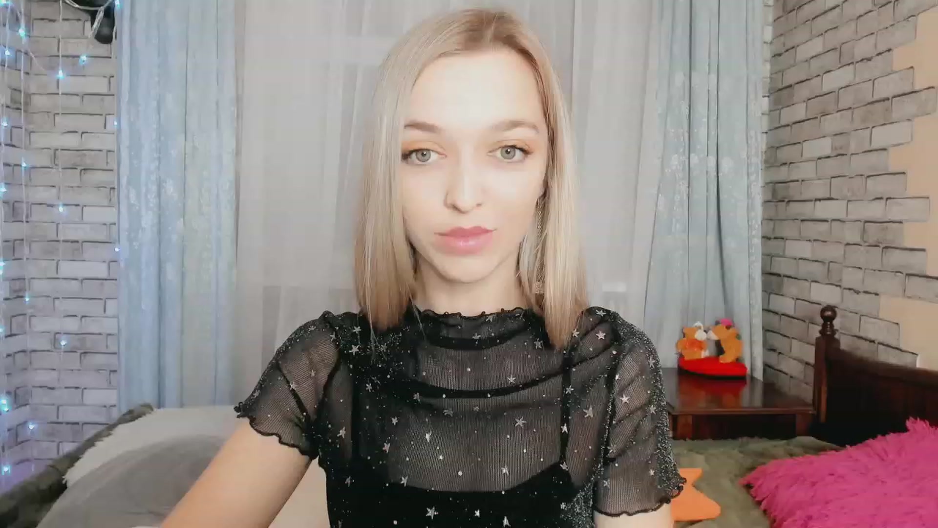Gallery image thumbnail from Ambri_Lili's myfreecams stream on, 02/20/2024, 17:05 image 10 of 20