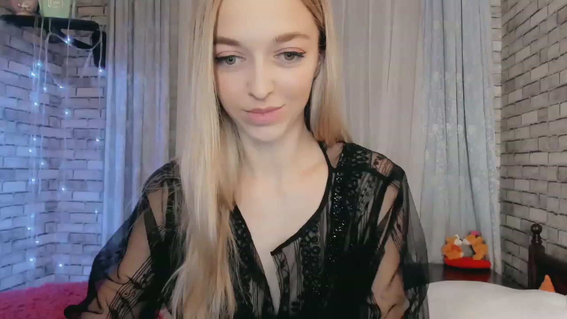 Gallery image thumbnail from Ambri_Lili's myfreecams stream on, 02/22/2024, 16:49 image 10 of 20
