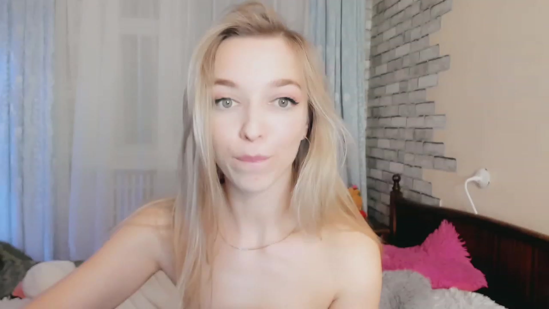 Gallery image thumbnail from Ambri_Lili's myfreecams stream on, 03/07/2024, 16:41 image 20 of 20