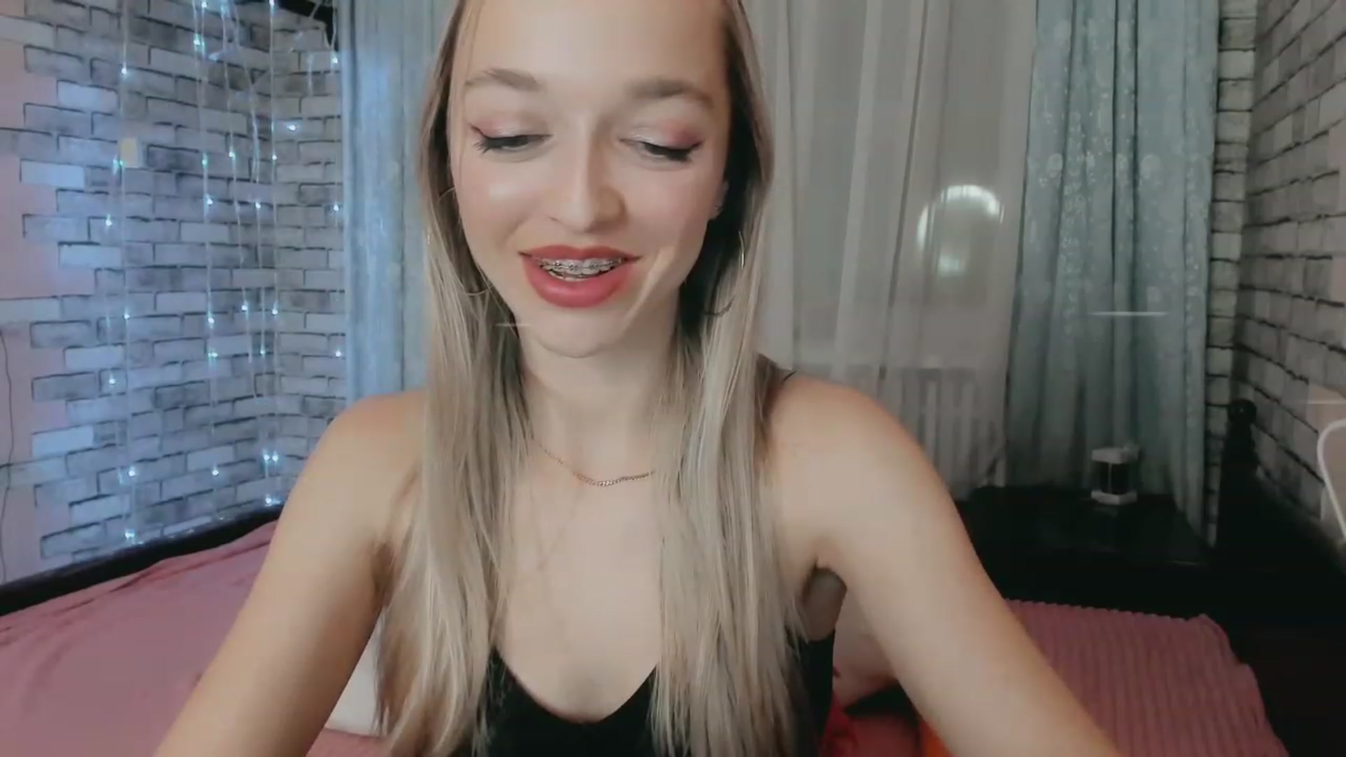Gallery image thumbnail from Ambri_Lili's myfreecams stream on, 03/14/2024, 16:44 image 20 of 20