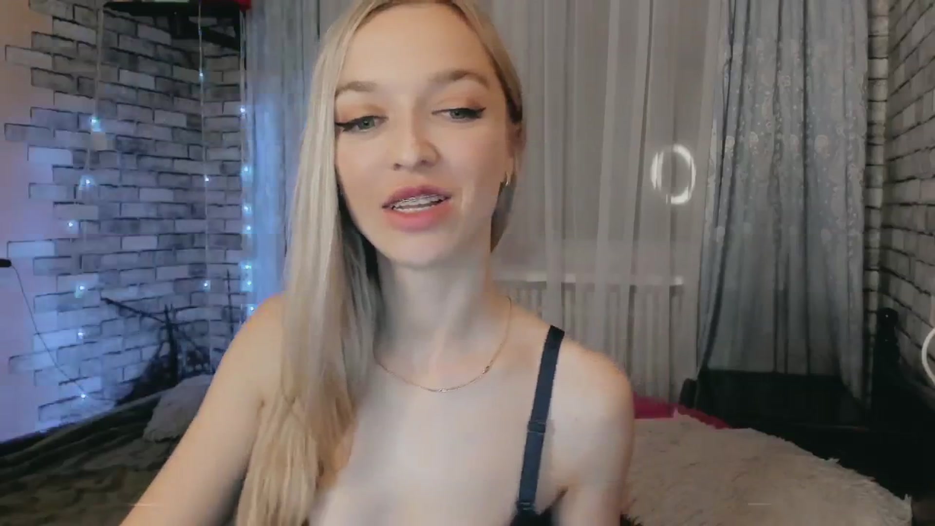 Gallery image thumbnail from Ambri_Lili's myfreecams stream on, 04/26/2024, 18:38 image 19 of 20