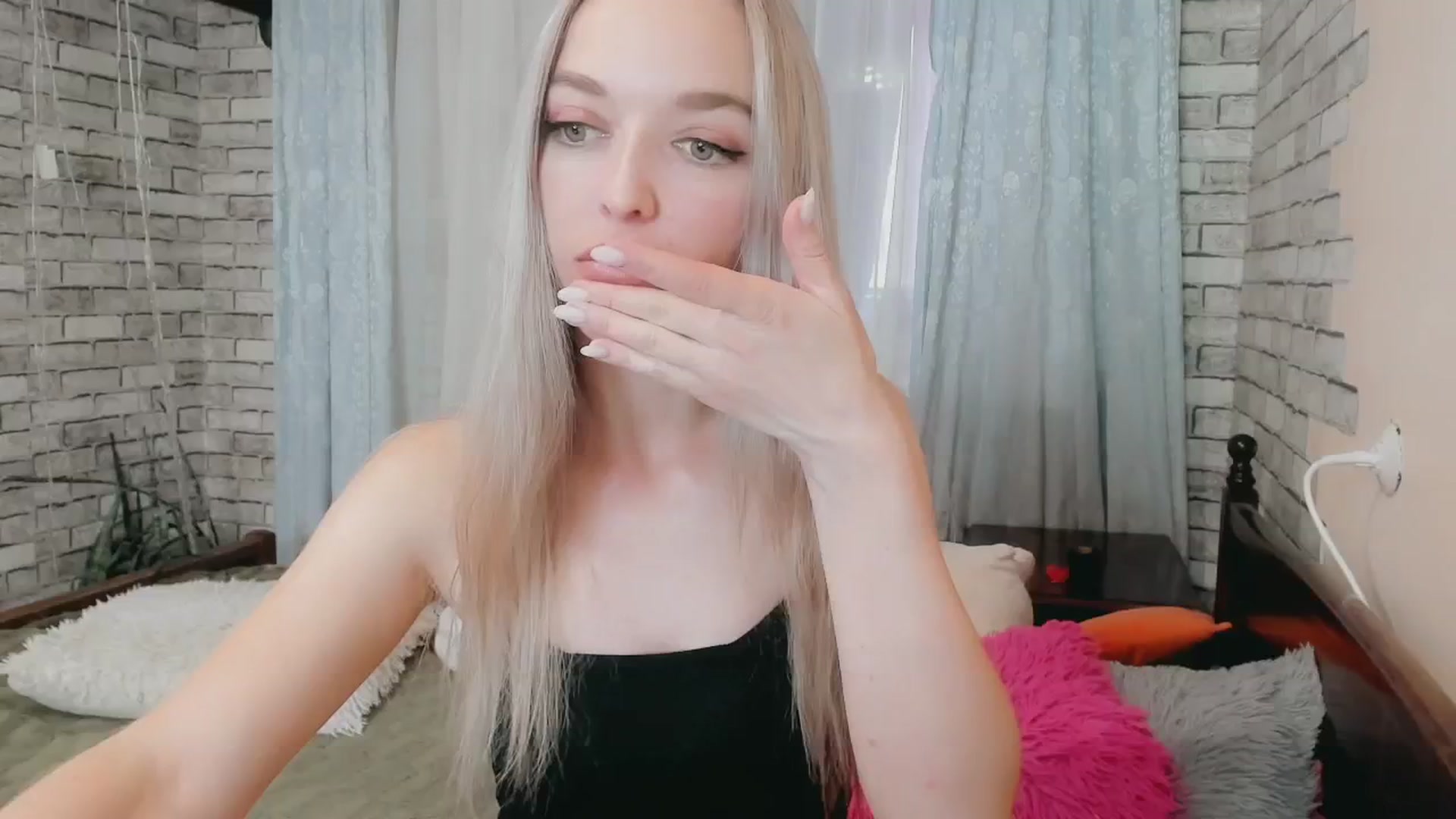 Gallery image thumbnail from Ambri_Lili's myfreecams stream on, 05/28/2024, 15:28 image 1 of 20