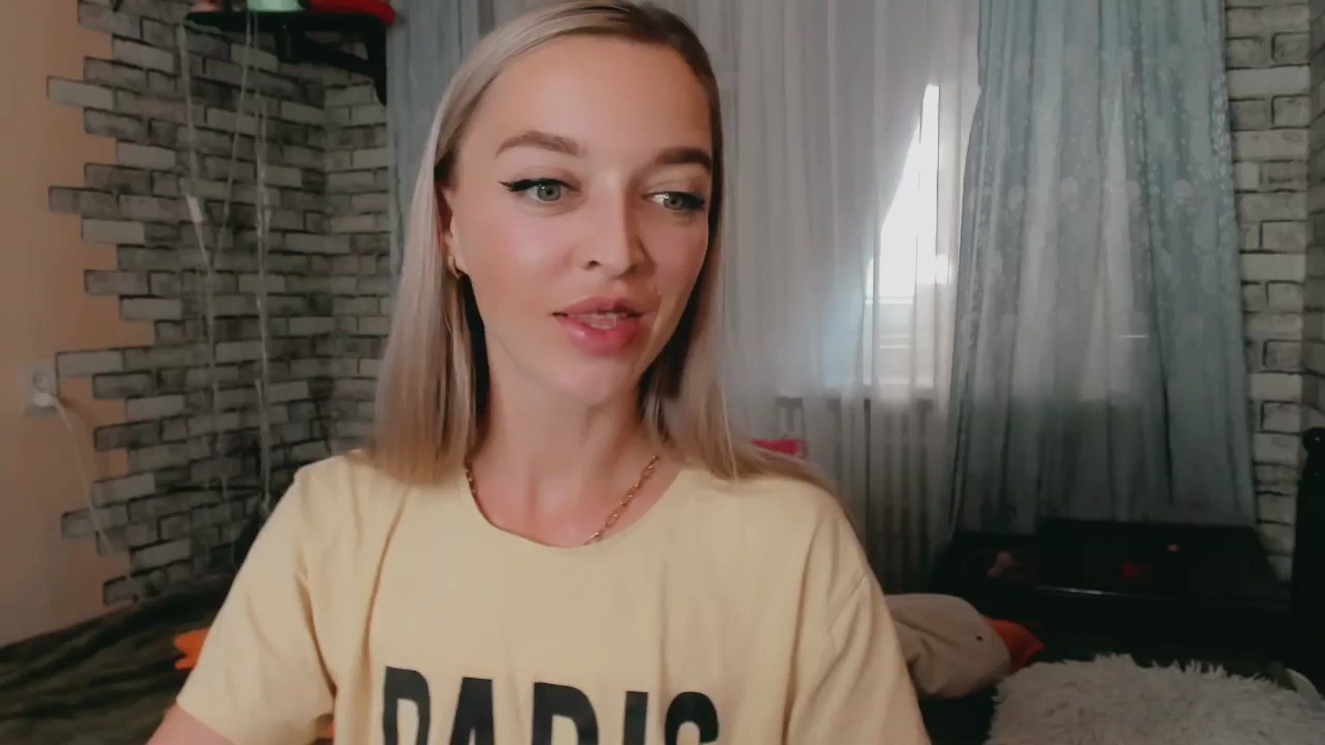 Gallery image thumbnail from Ambri_Lili's myfreecams stream on, 05/31/2024, 14:18 image 19 of 20