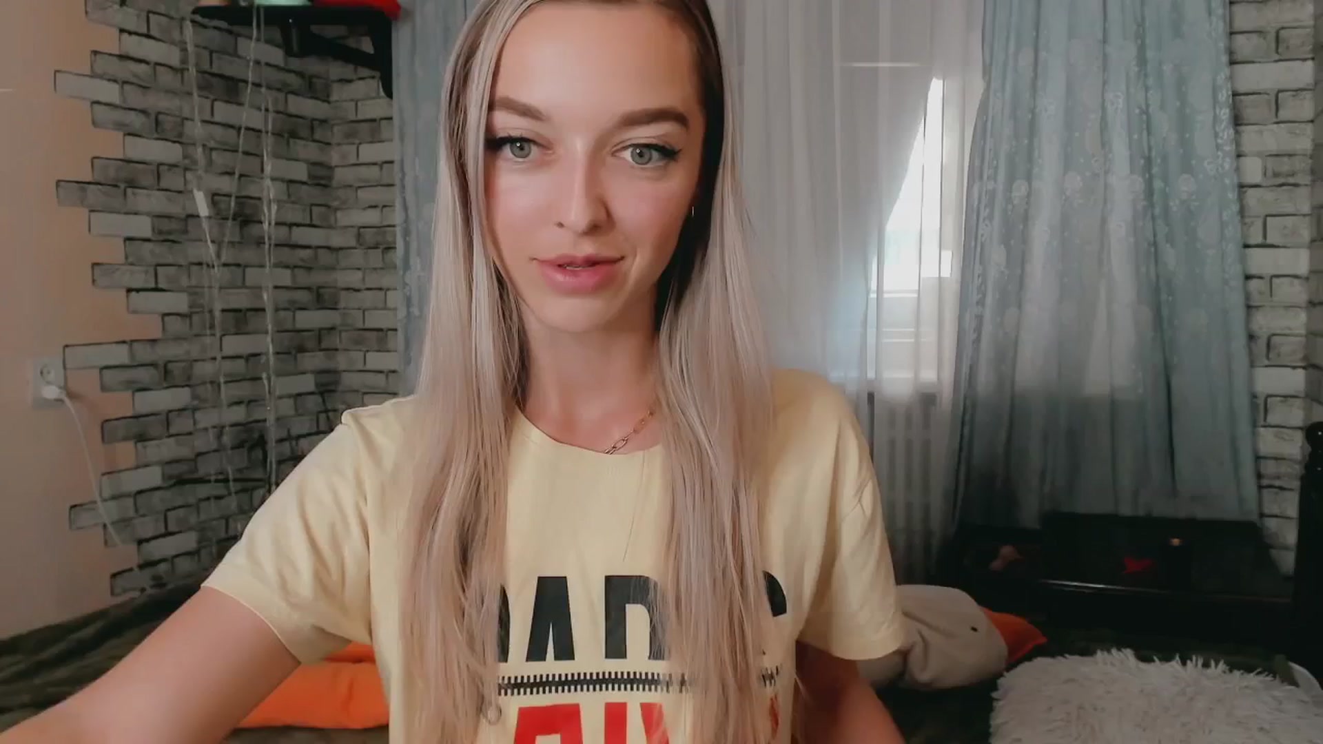 Gallery image thumbnail from Ambri_Lili's myfreecams stream on, 05/31/2024, 14:50 image 14 of 20
