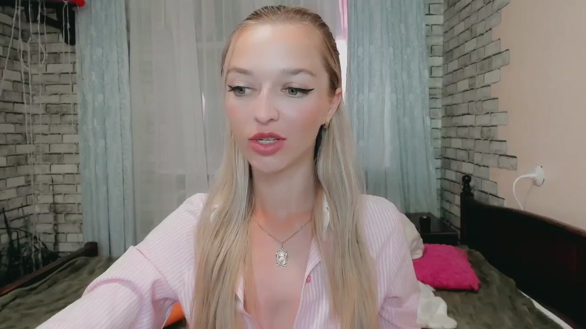 Gallery image thumbnail from Ambri_Lili's myfreecams stream on, 06/06/2024, 13:25 image 20 of 20