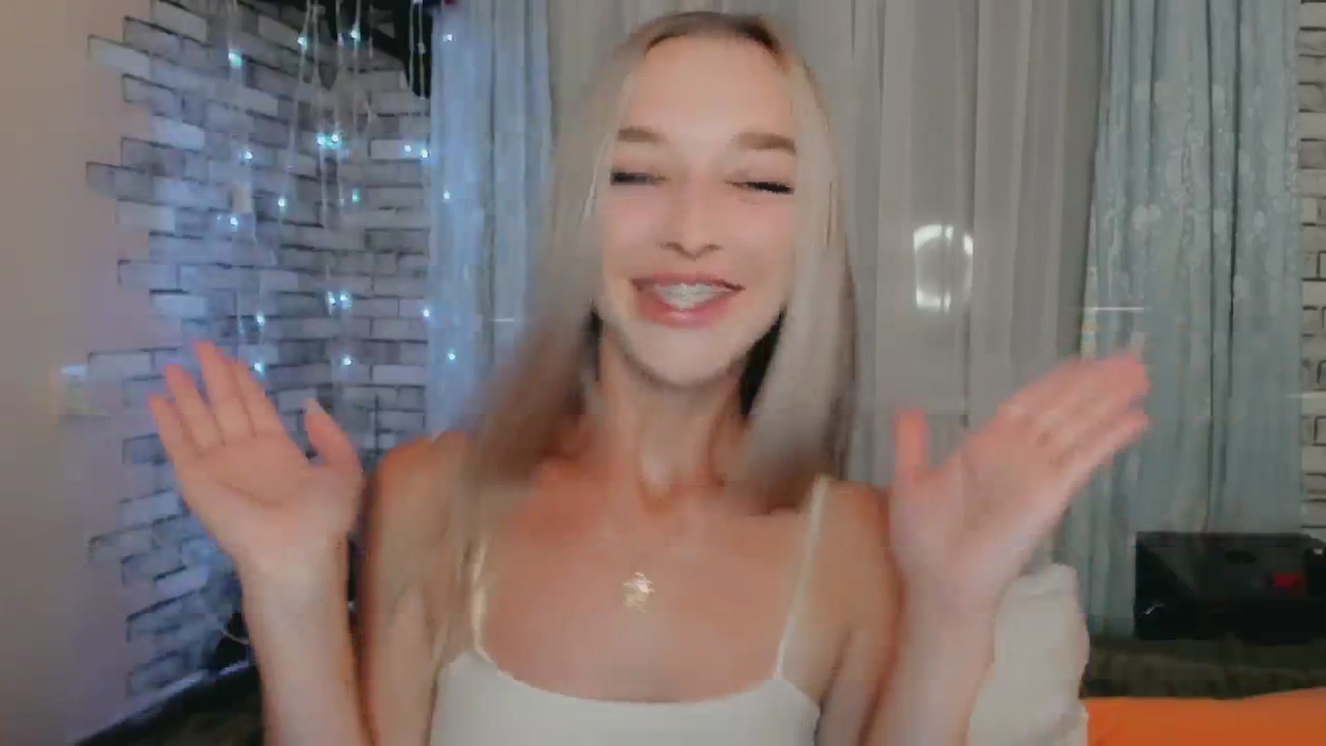 Gallery image thumbnail from Ambri_Lili's myfreecams stream on, 06/09/2024, 18:57 image 12 of 20