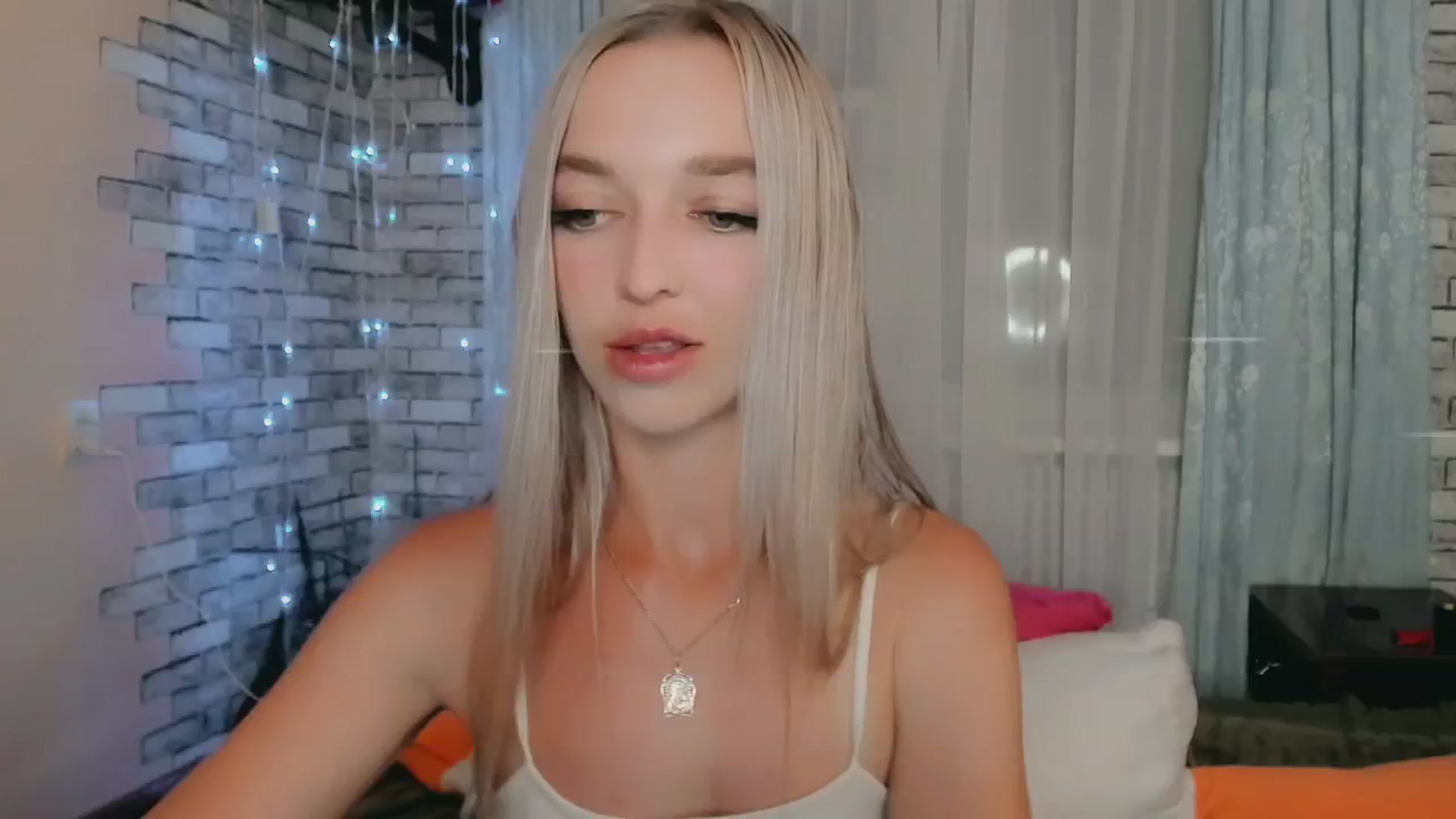 Gallery image thumbnail from Ambri_Lili's myfreecams stream on, 06/09/2024, 18:57 image 14 of 20