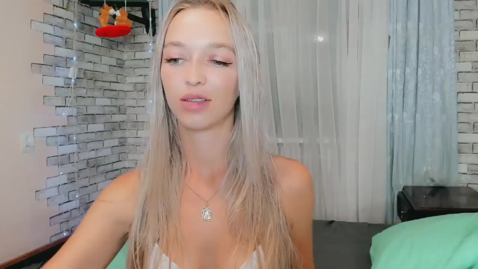 Gallery image thumbnail from Ambri_Lili's myfreecams stream on, 08/12/2024, 21:00 image 1 of 20