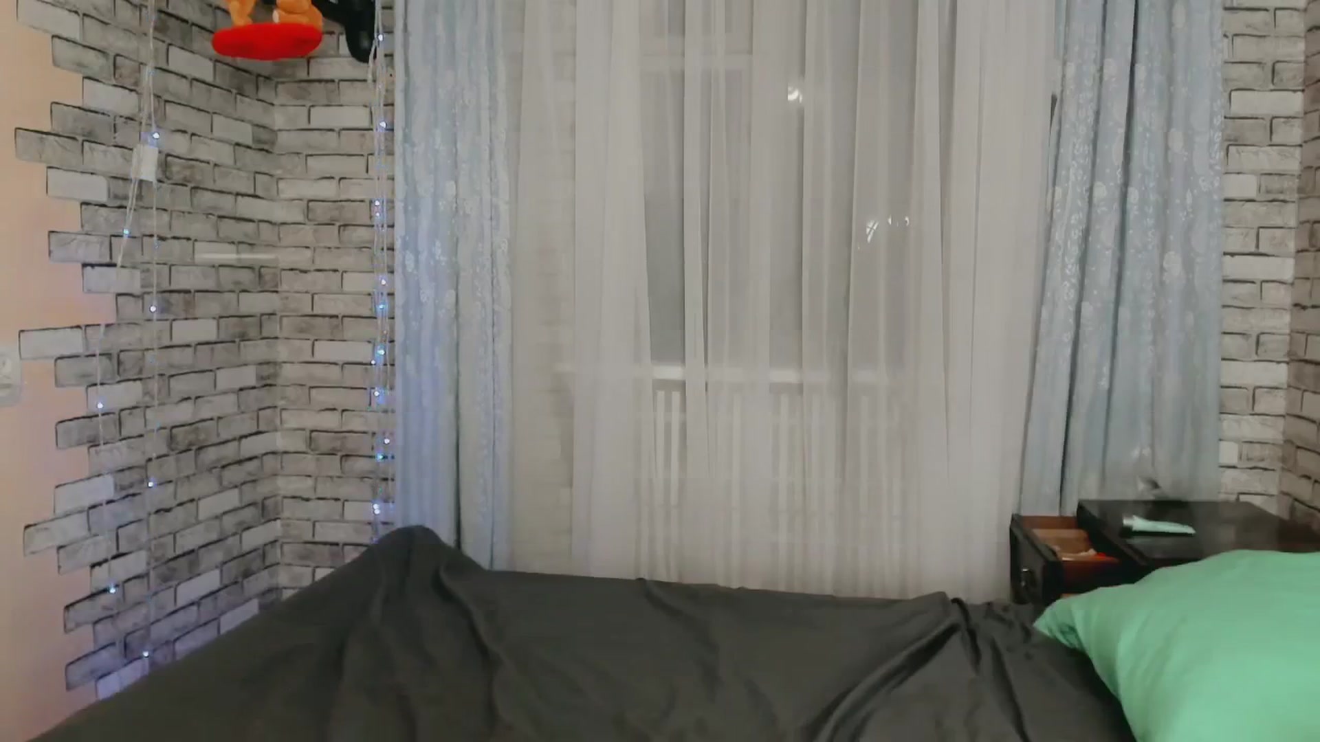 Gallery image thumbnail from Ambri_Lili's myfreecams stream on, 08/13/2024, 22:00 image 9 of 20