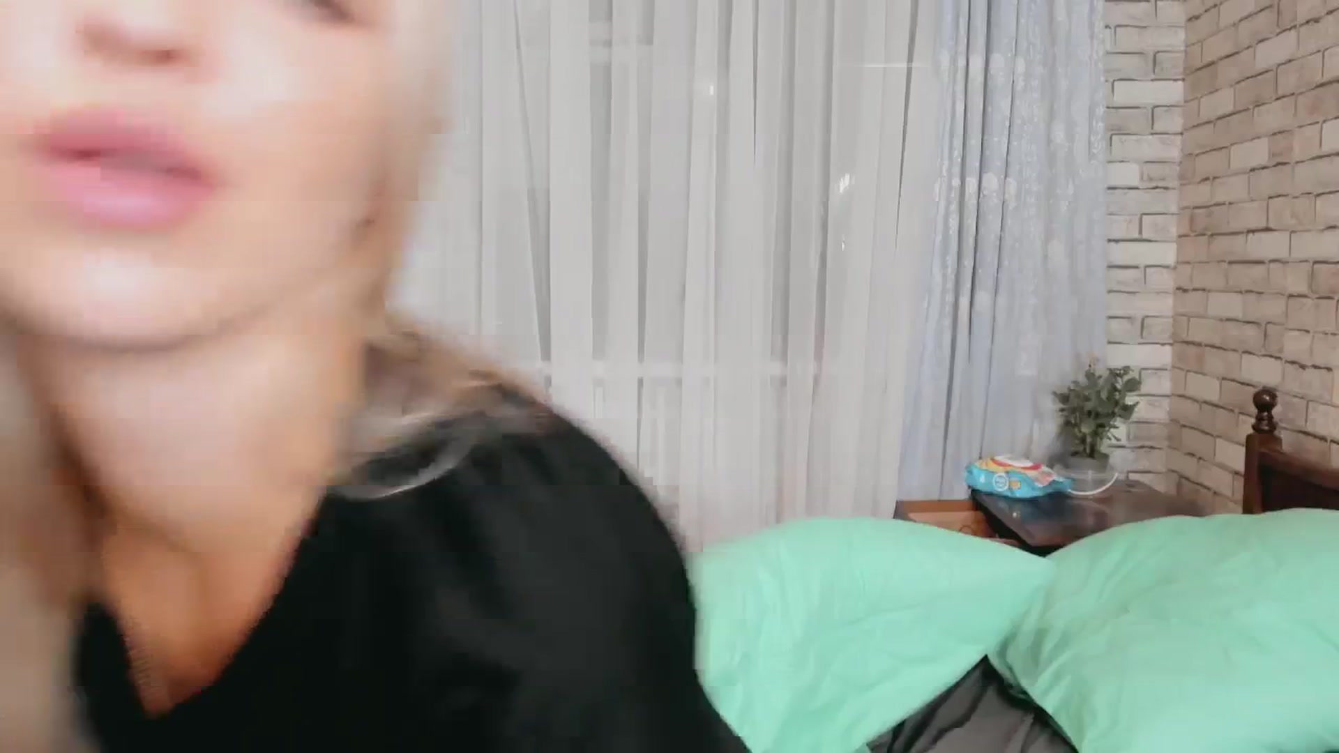 Gallery image thumbnail from Ambri_Lili's myfreecams stream on, 08/26/2024, 21:43 image 6 of 20