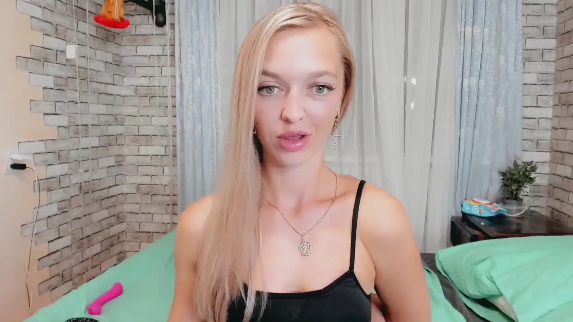Gallery image thumbnail from Ambri_Lili's myfreecams stream on, 08/27/2024, 20:54 image 8 of 20