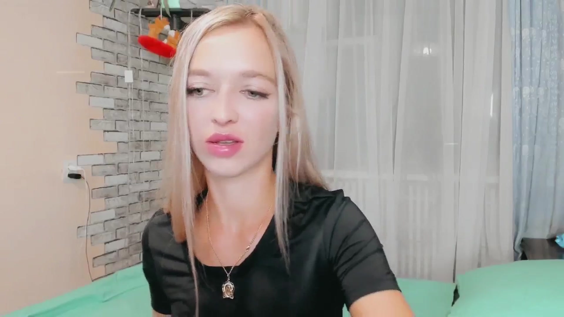 Gallery image thumbnail from Ambri_Lili's myfreecams stream on, 08/30/2024, 19:28 image 4 of 20