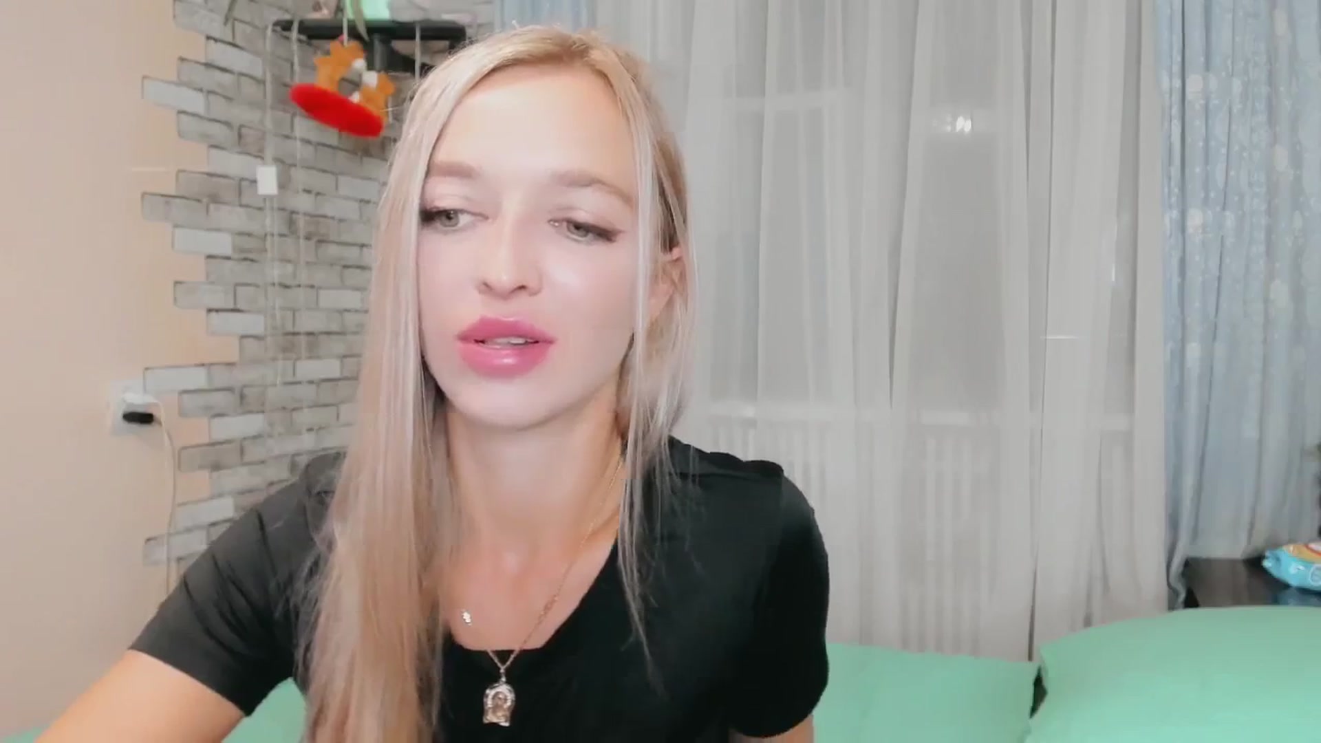 Gallery image thumbnail from Ambri_Lili's myfreecams stream on, 08/30/2024, 19:28 image 7 of 20