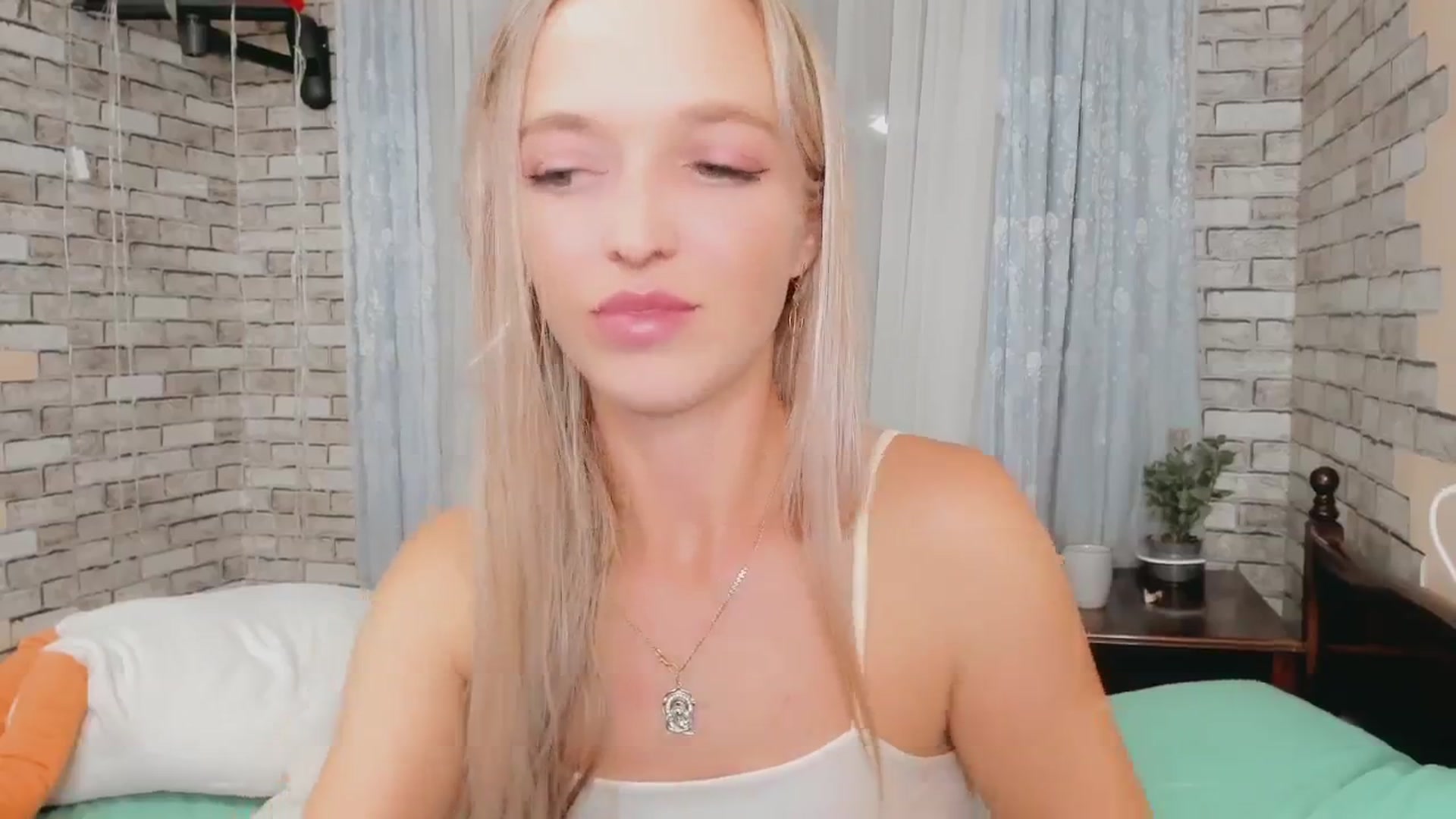 Gallery image thumbnail from Ambri_Lili's myfreecams stream on, 09/08/2024, 18:39 image 7 of 20
