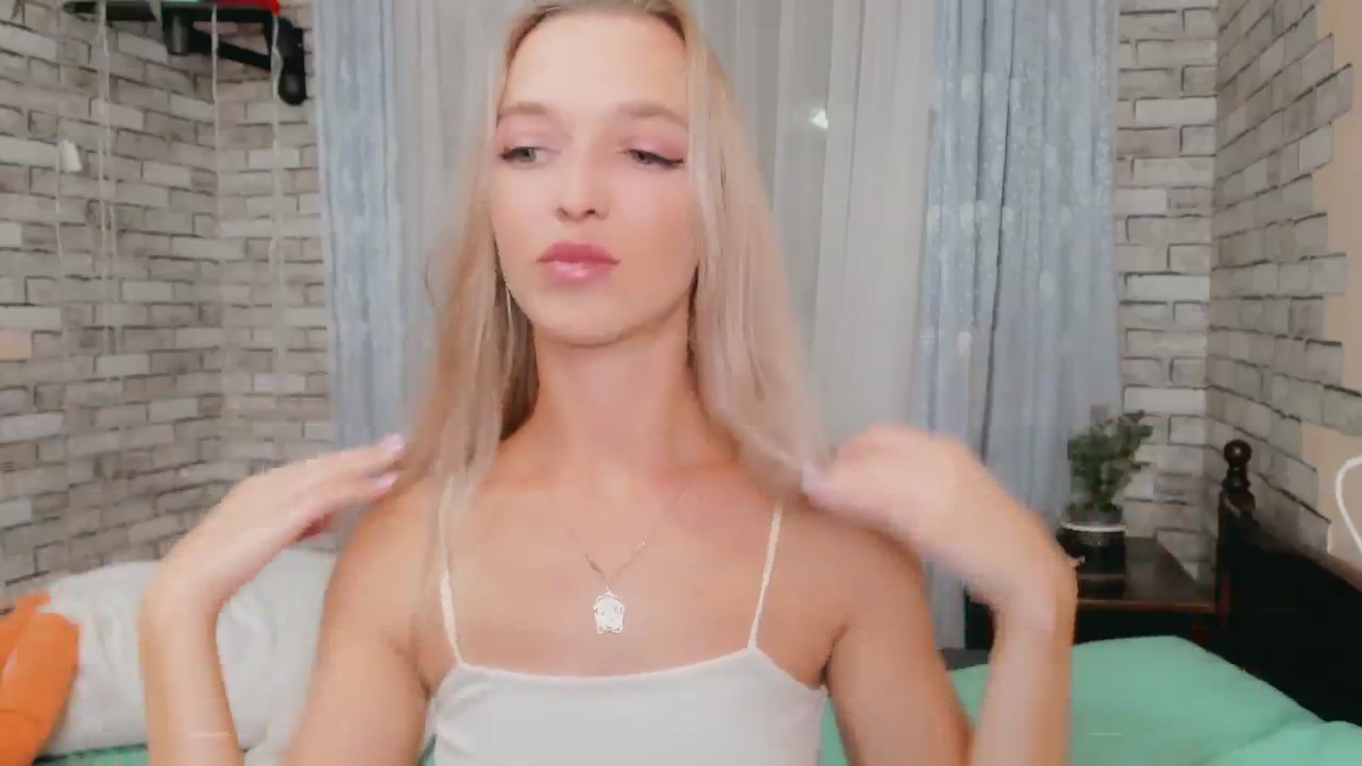 Gallery image thumbnail from Ambri_Lili's myfreecams stream on, 09/08/2024, 18:39 image 9 of 20