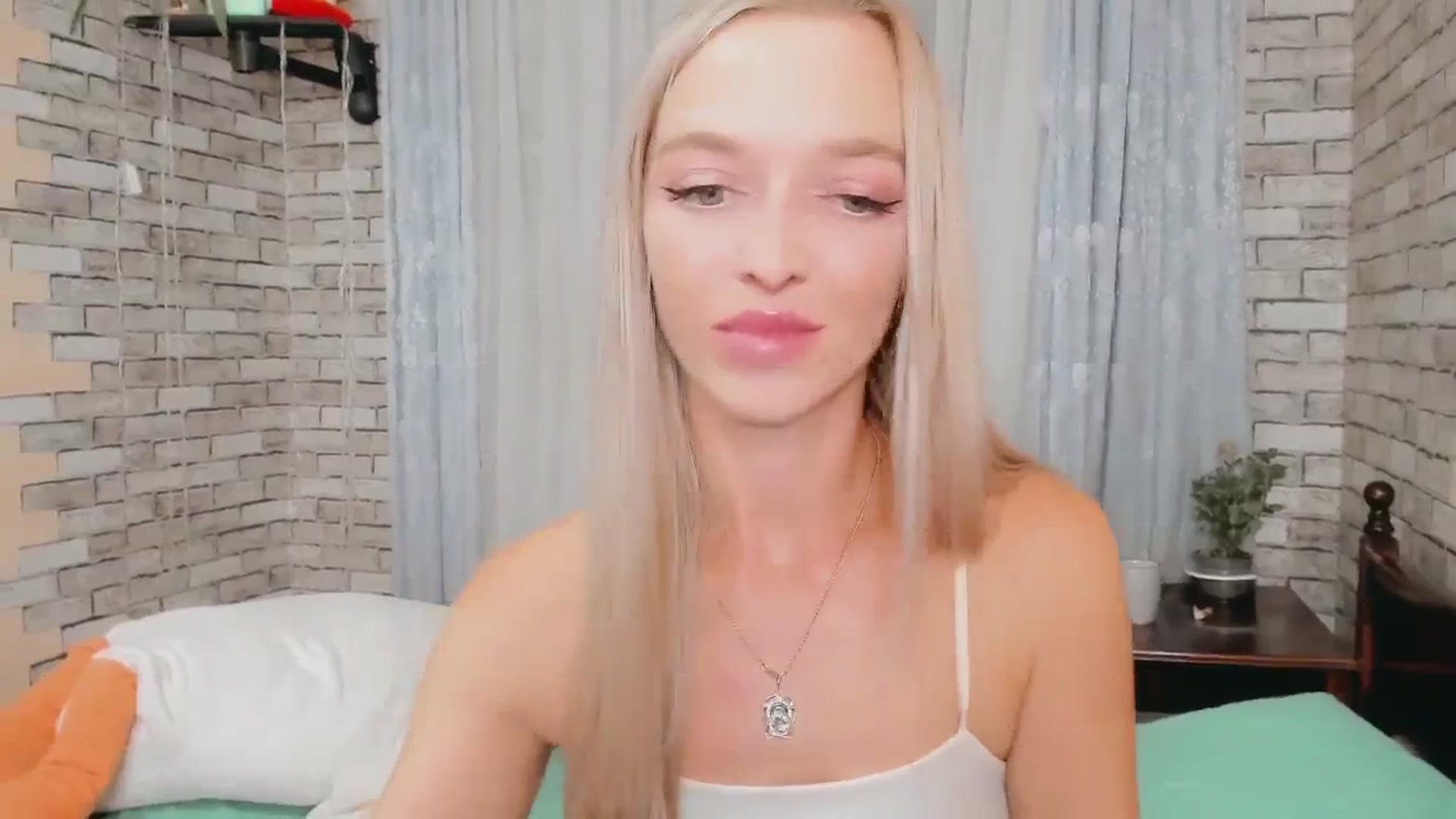 Gallery image thumbnail from Ambri_Lili's myfreecams stream on, 09/08/2024, 18:39 image 16 of 20