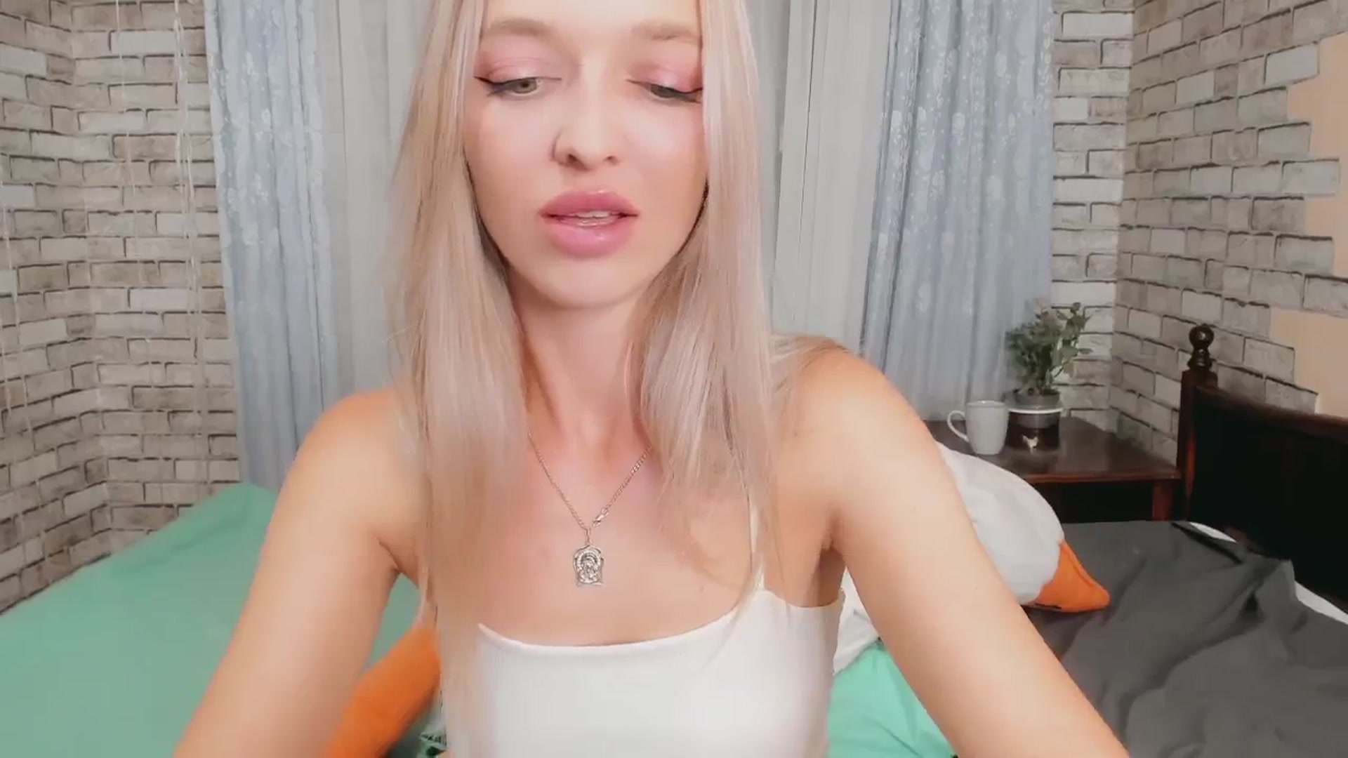 Gallery image thumbnail from Ambri_Lili's myfreecams stream on, 09/08/2024, 19:47 image 12 of 20