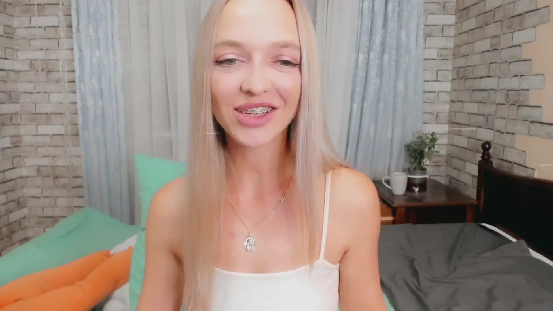 Gallery image thumbnail from Ambri_Lili's myfreecams stream on, 09/08/2024, 21:53 image 12 of 20