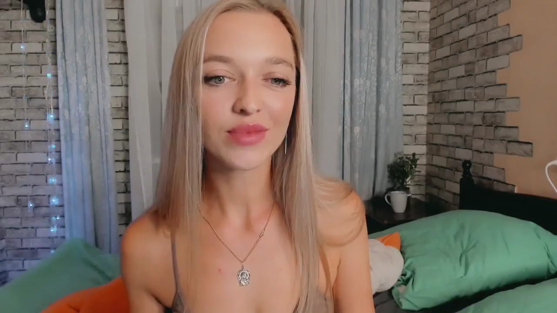 Gallery image thumbnail from Ambri_Lili's myfreecams stream on, 09/09/2024, 20:39 image 7 of 20