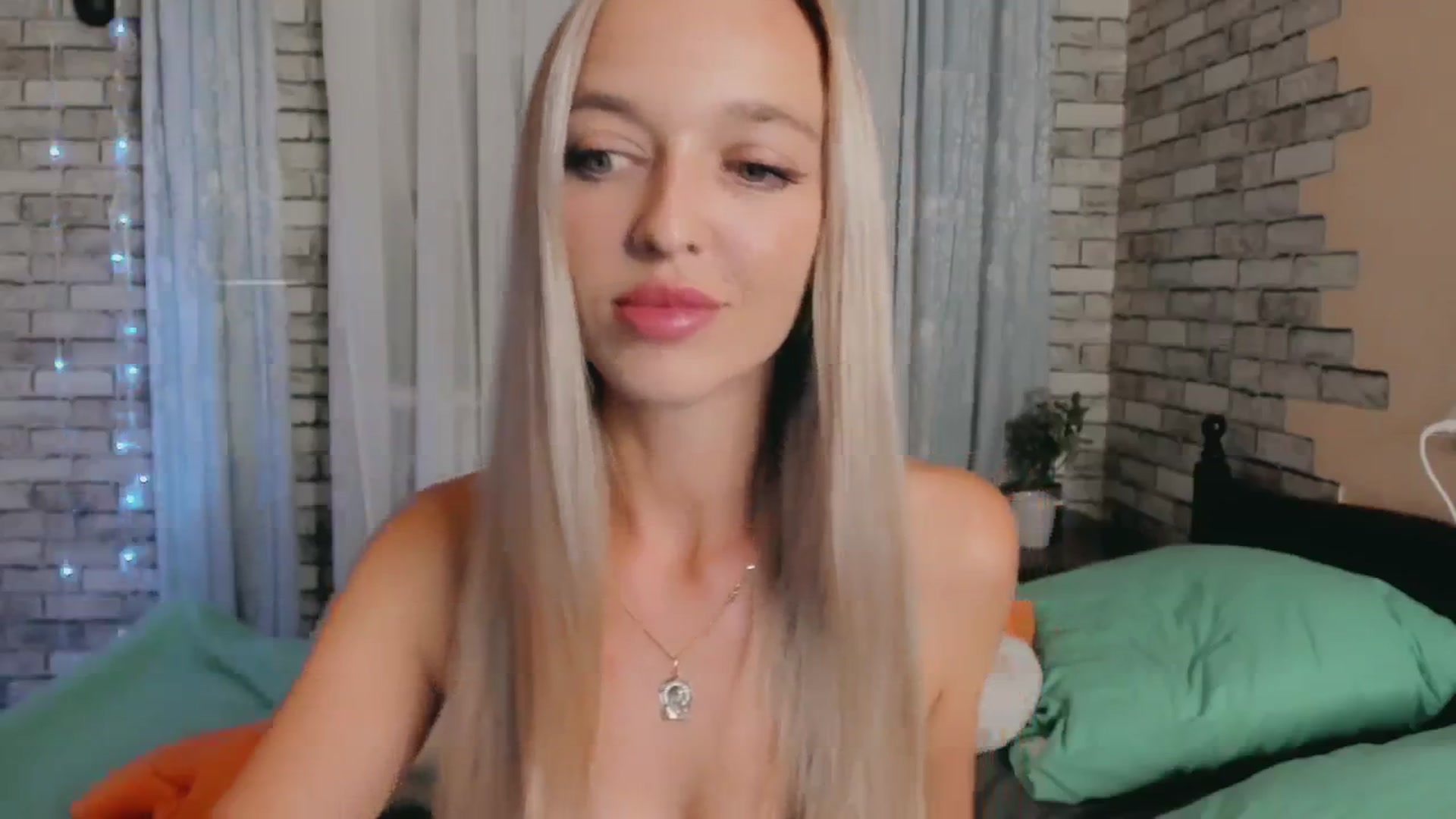 Gallery image thumbnail from Ambri_Lili's myfreecams stream on, 09/09/2024, 20:39 image 11 of 20
