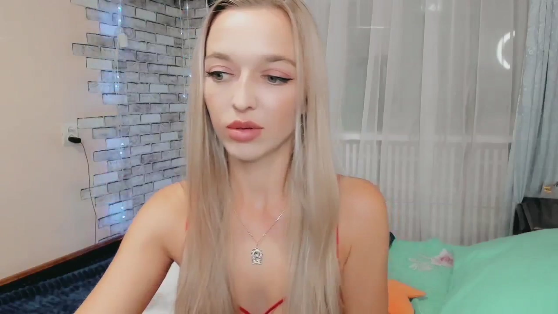 Gallery image thumbnail from Ambri_Lili's myfreecams stream on, 10/16/2024, 20:00 image 12 of 20