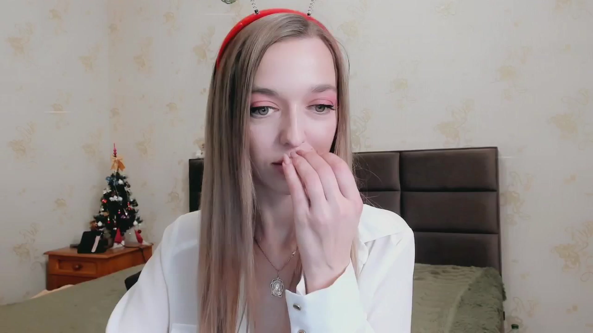 Gallery image thumbnail from Ambri_Lili's myfreecams stream on, 01/01/2025, 22:56 image 19 of 20
