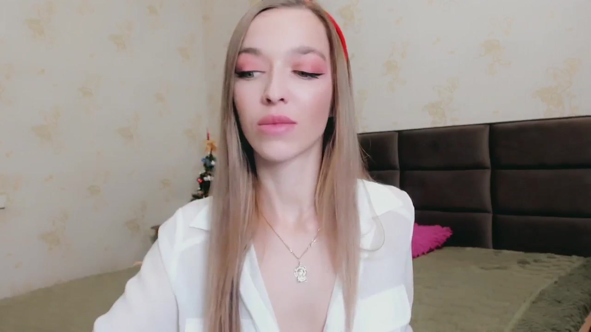 Gallery image thumbnail from Ambri_Lili's myfreecams stream on, 01/01/2025, 22:56 image 2 of 20