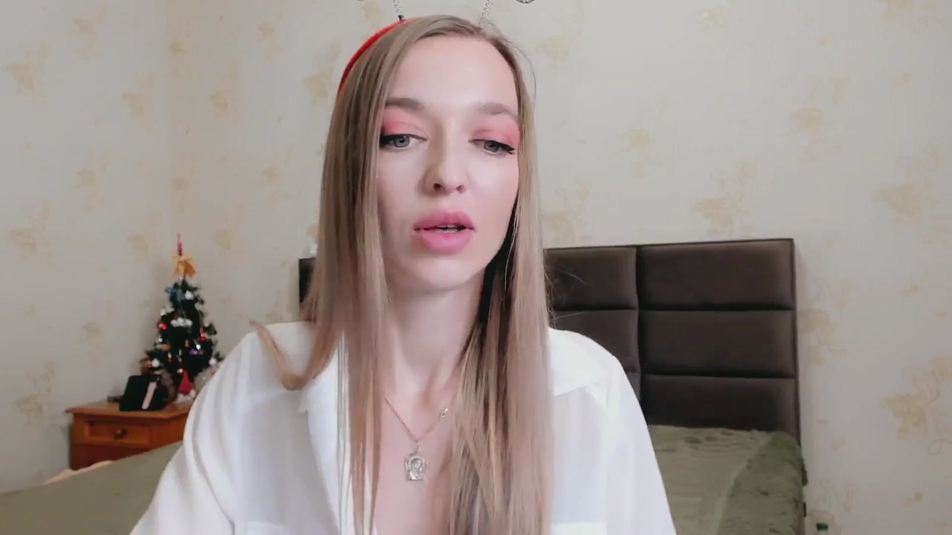 Gallery image thumbnail from Ambri_Lili's myfreecams stream on, 01/01/2025, 22:56 image 20 of 20