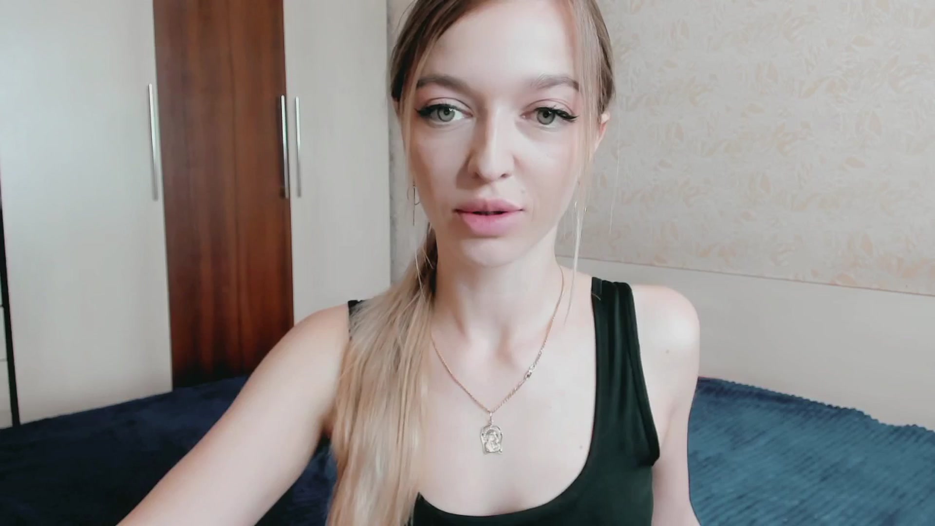 Gallery image thumbnail from Ambri_Lili's myfreecams stream on, 04/08/2025, 10:40 image 18 of 20