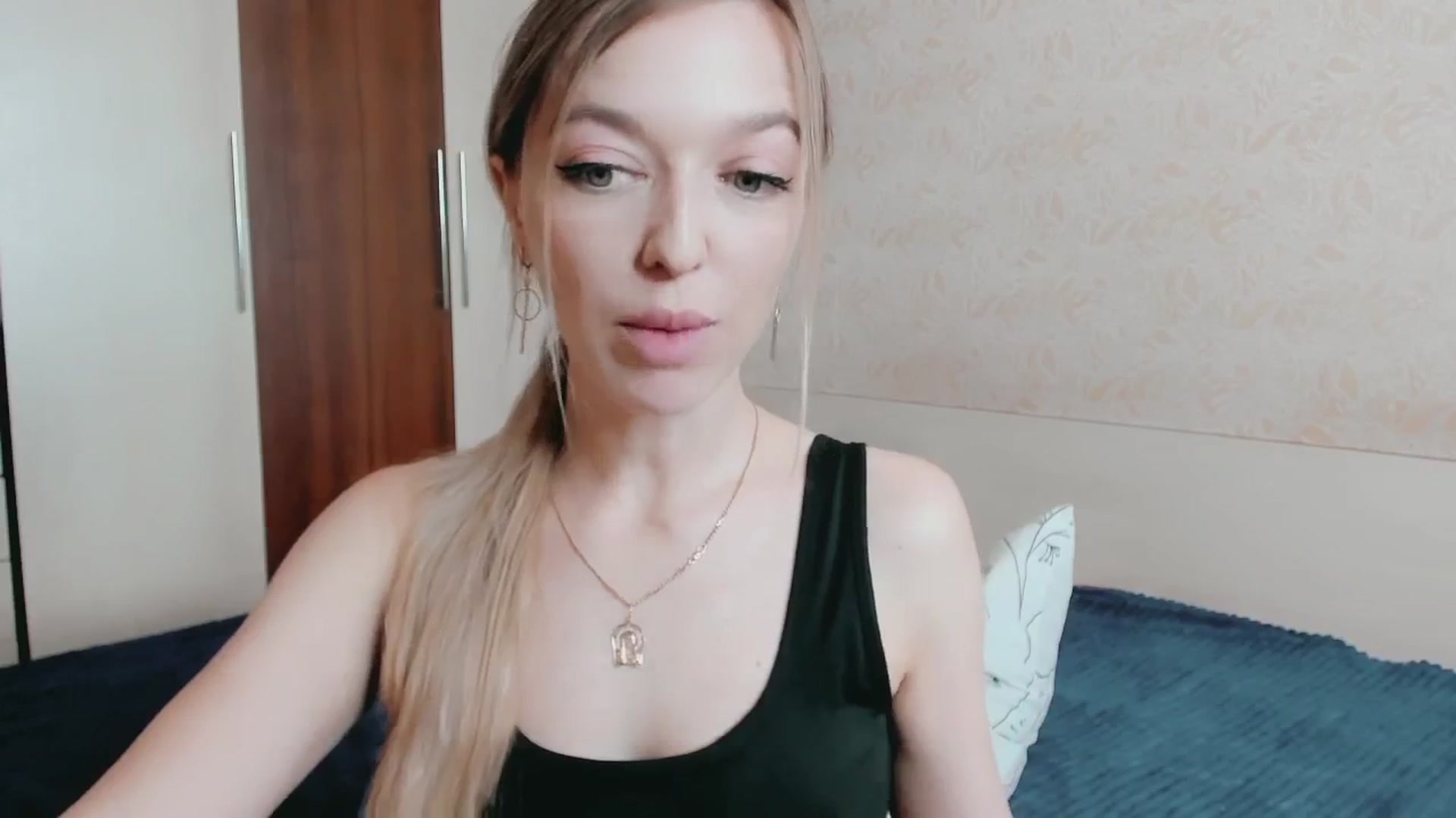 Gallery image thumbnail from Ambri_Lili's myfreecams stream on, 04/08/2025, 10:40 image 20 of 20