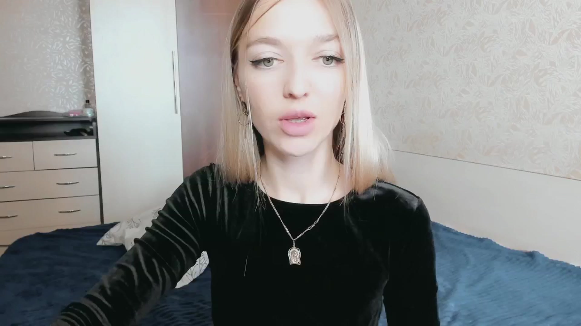 Gallery image thumbnail from Ambri_Lili's myfreecams stream on, 04/16/2025, 09:26 image 5 of 20
