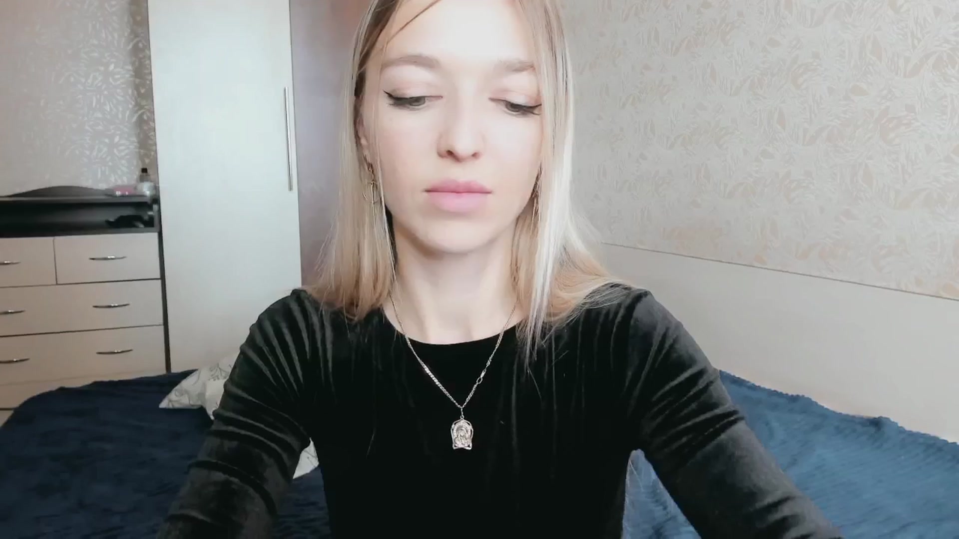 Gallery image thumbnail from Ambri_Lili's myfreecams stream on, 04/16/2025, 09:26 image 9 of 20